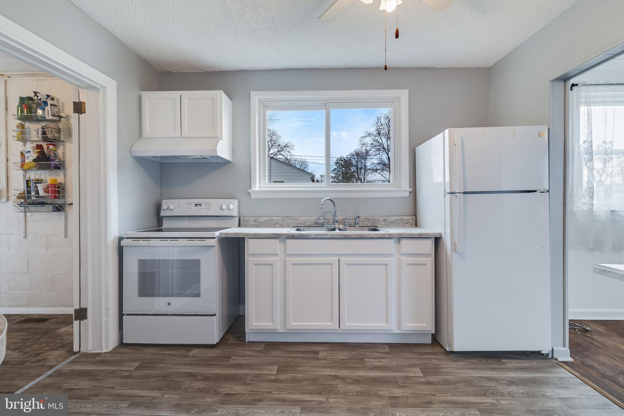 PLEASANT SPRINGS - Residential