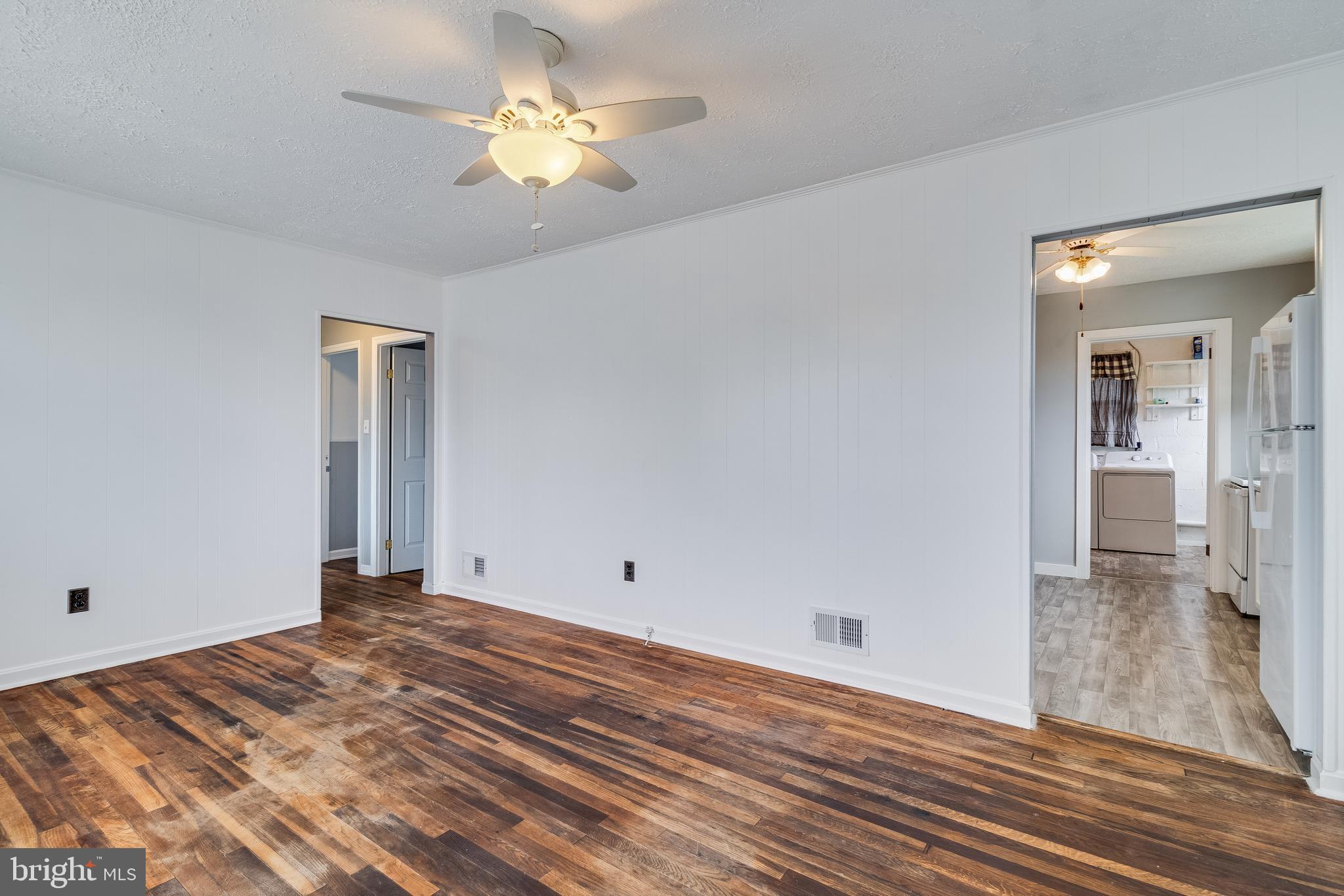 PLEASANT SPRINGS - Residential