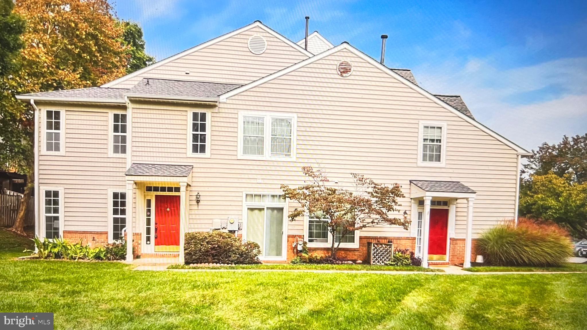 GLEN OAKS CONDOMINIUM - Residential Lease