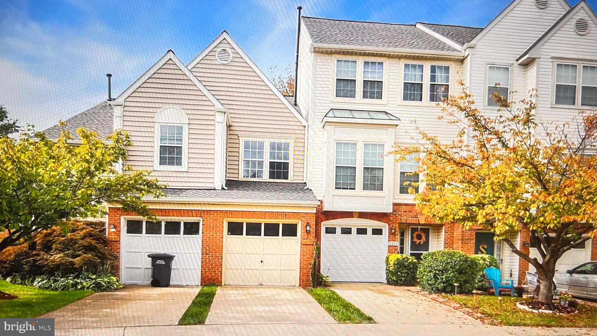 GLEN OAKS CONDOMINIUM - Residential Lease