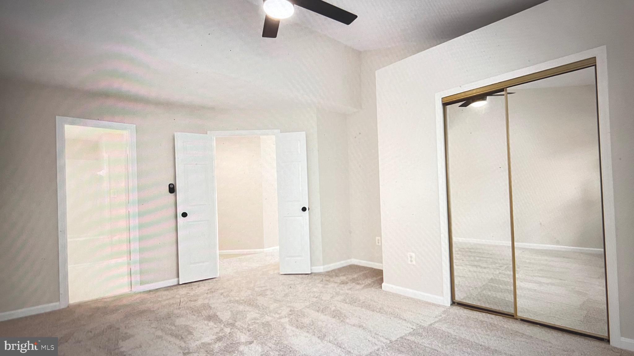 GLEN OAKS CONDOMINIUM - Residential Lease