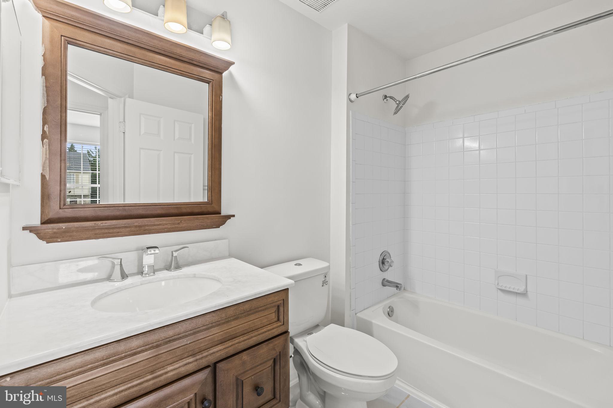 SEVEN OAKS - Residential