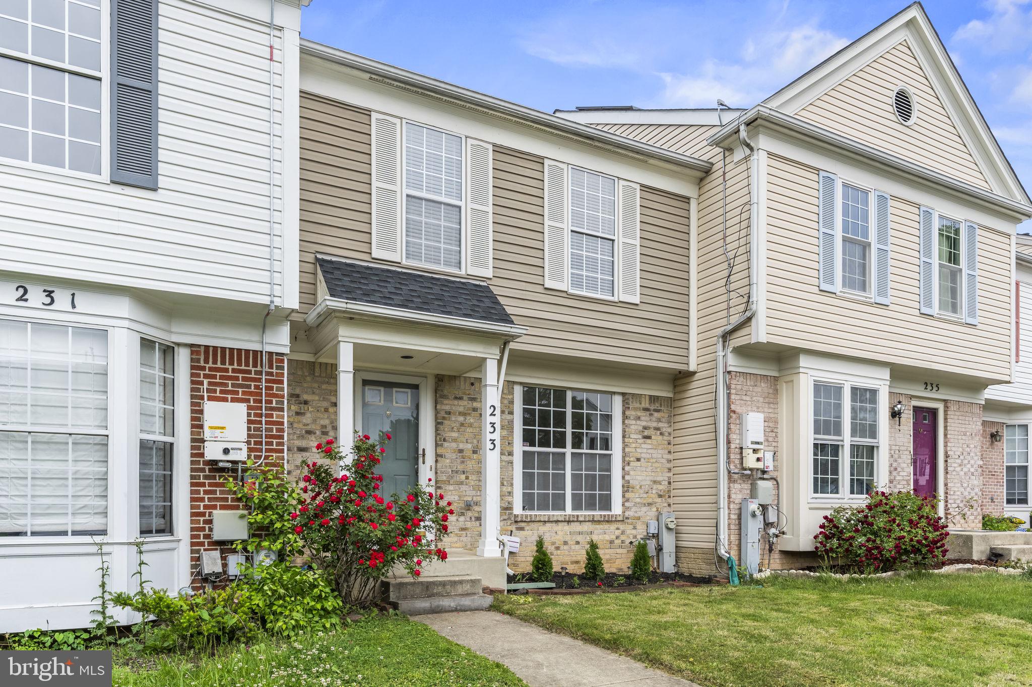 SEVEN OAKS - Residential