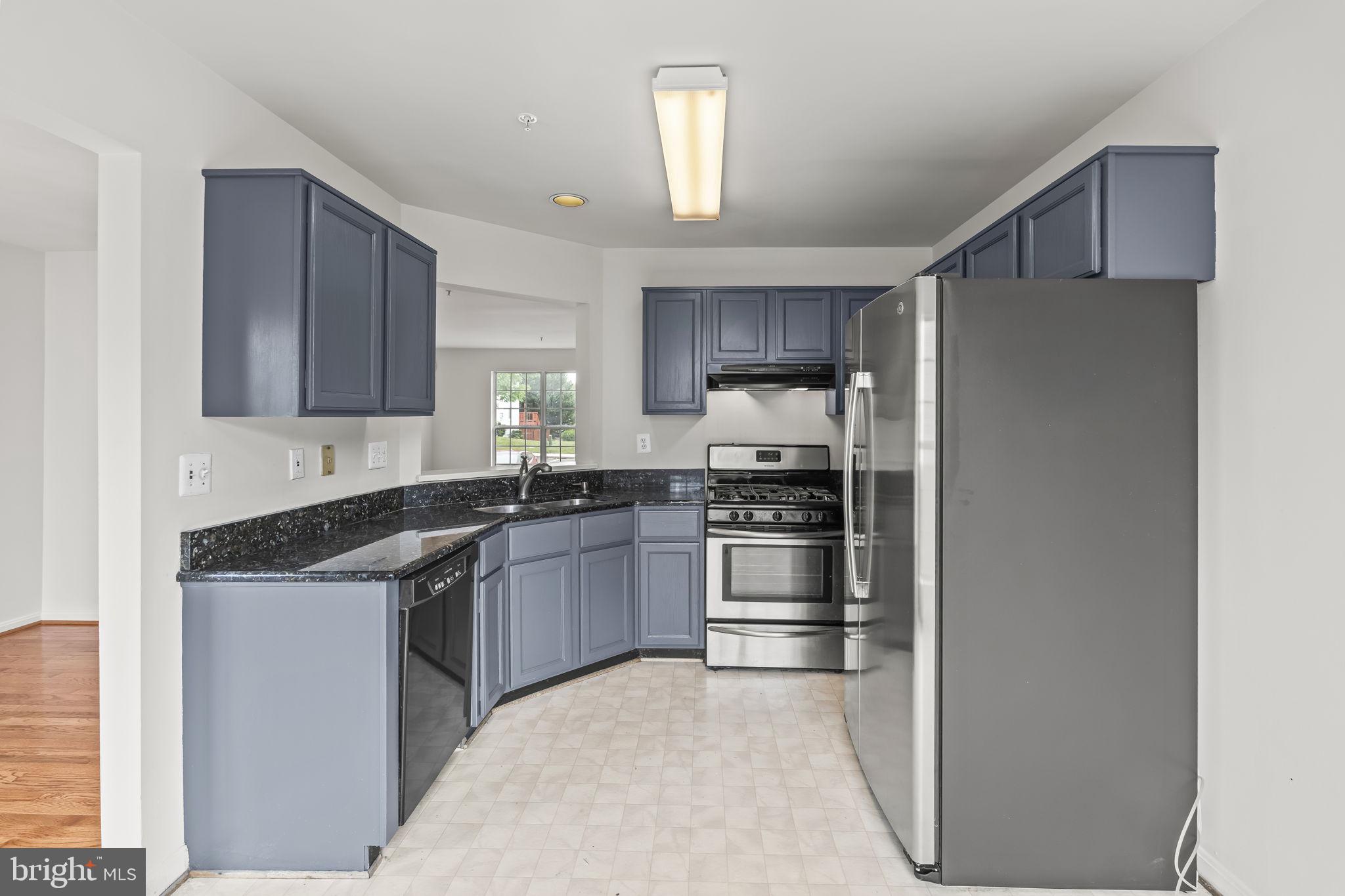 SEVEN OAKS - Residential
