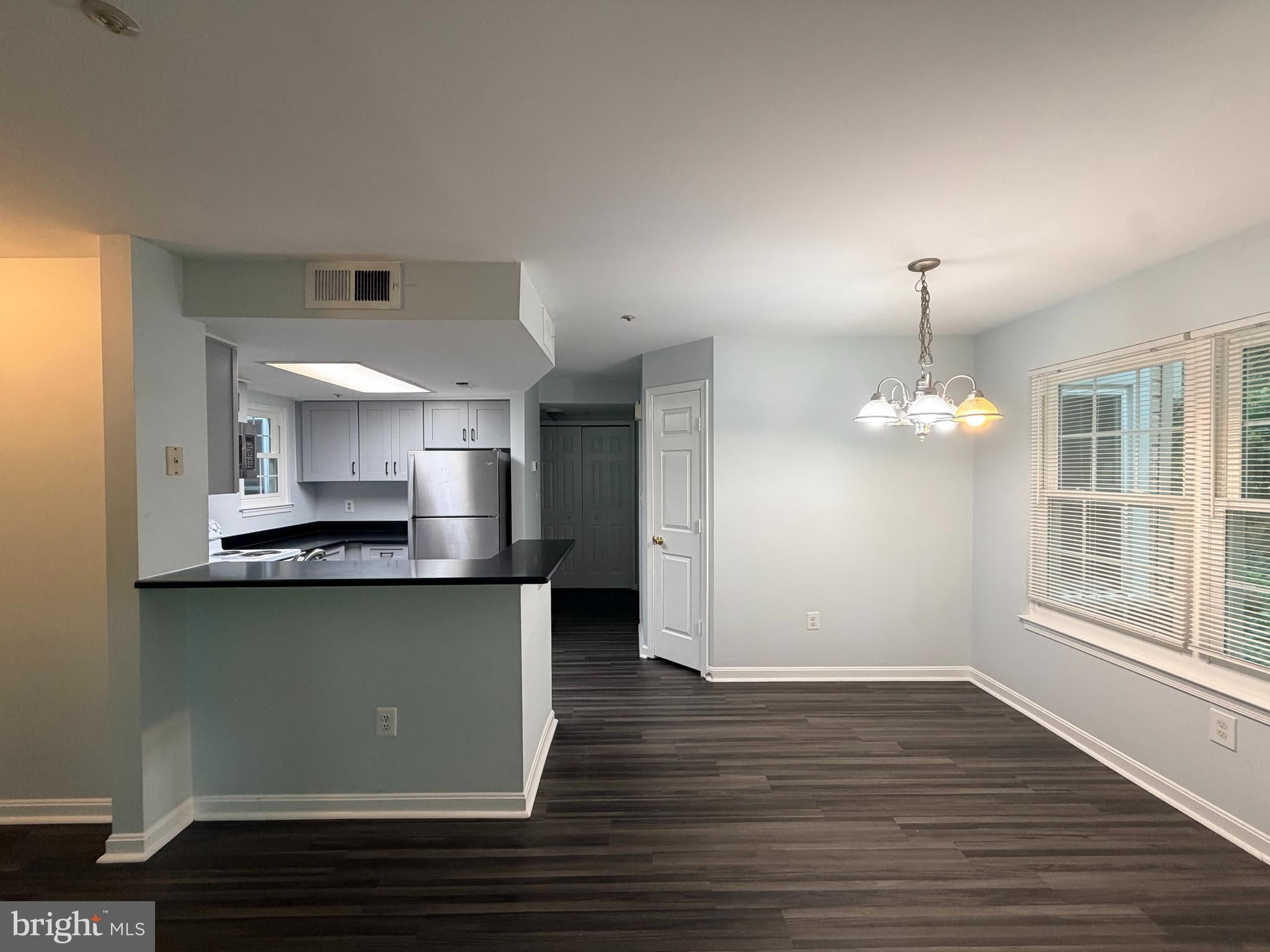 931 HILLSIDE LAKE TERRACE 103