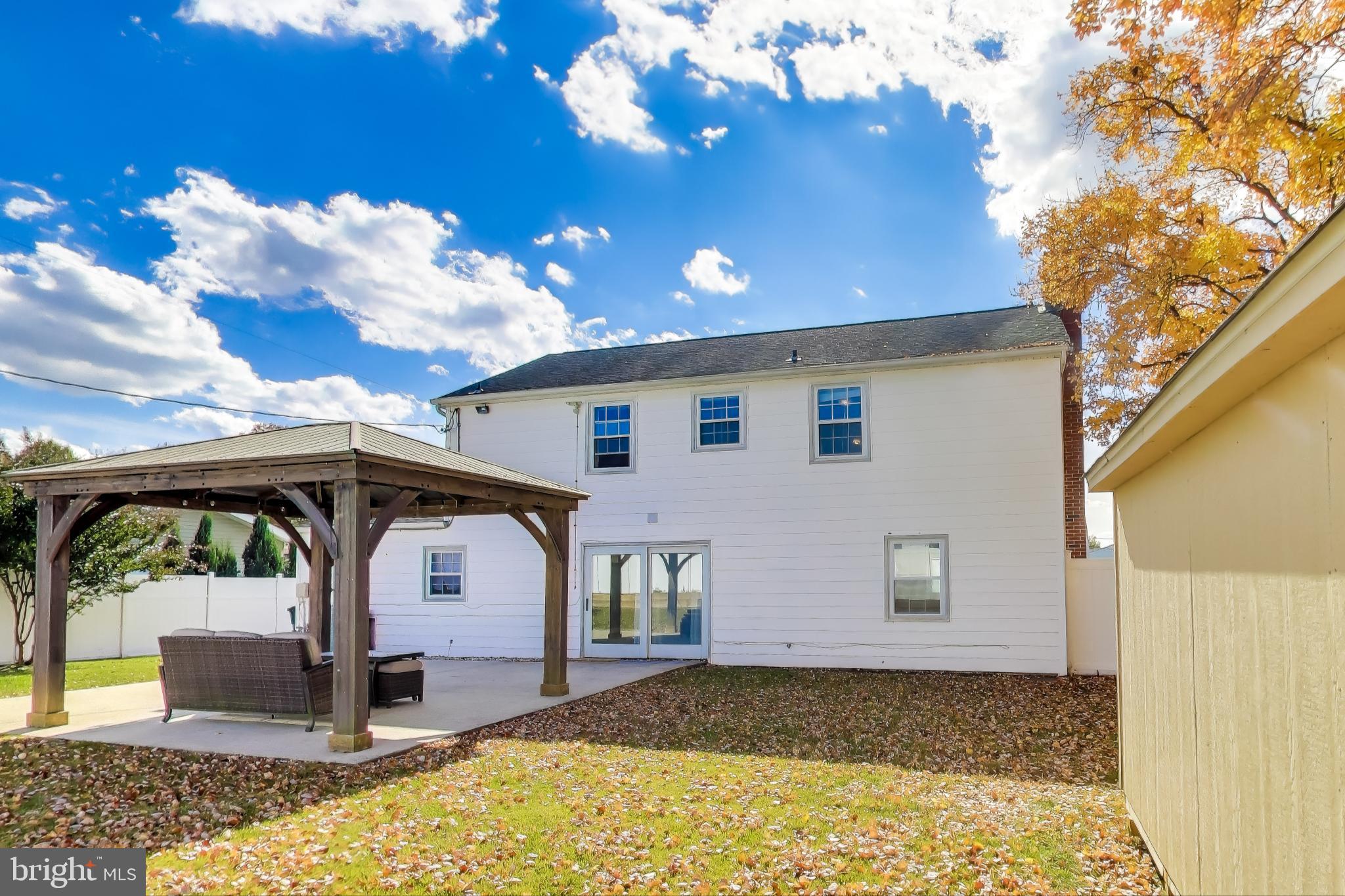 FOXHILL AT BELAIR - Residential