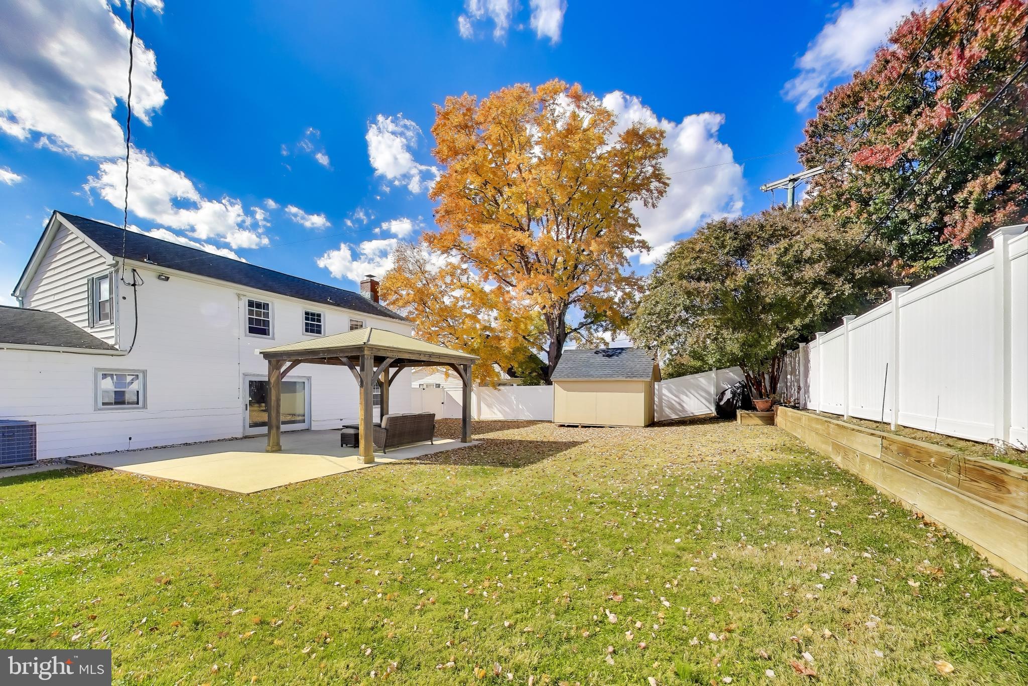 FOXHILL AT BELAIR - Residential