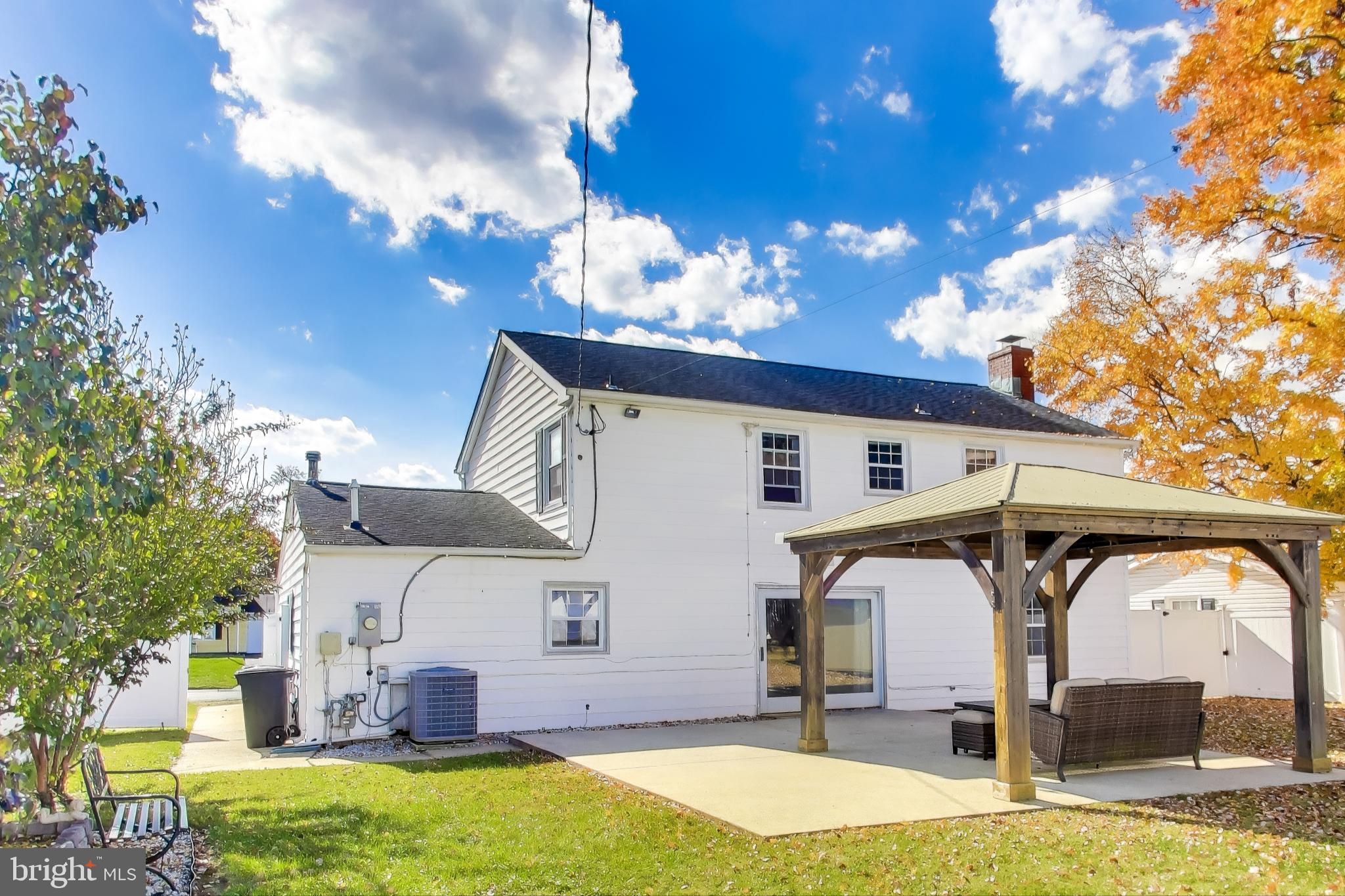 FOXHILL AT BELAIR - Residential