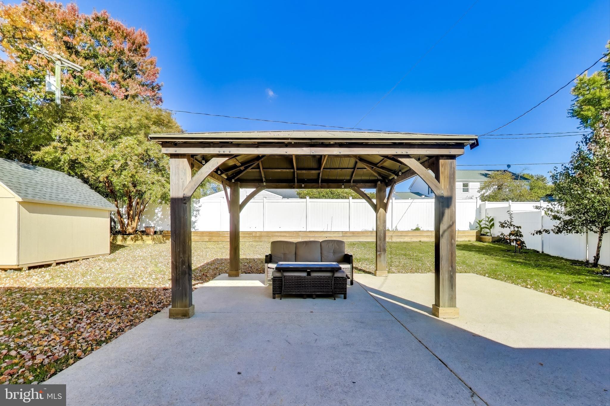 FOXHILL AT BELAIR - Residential