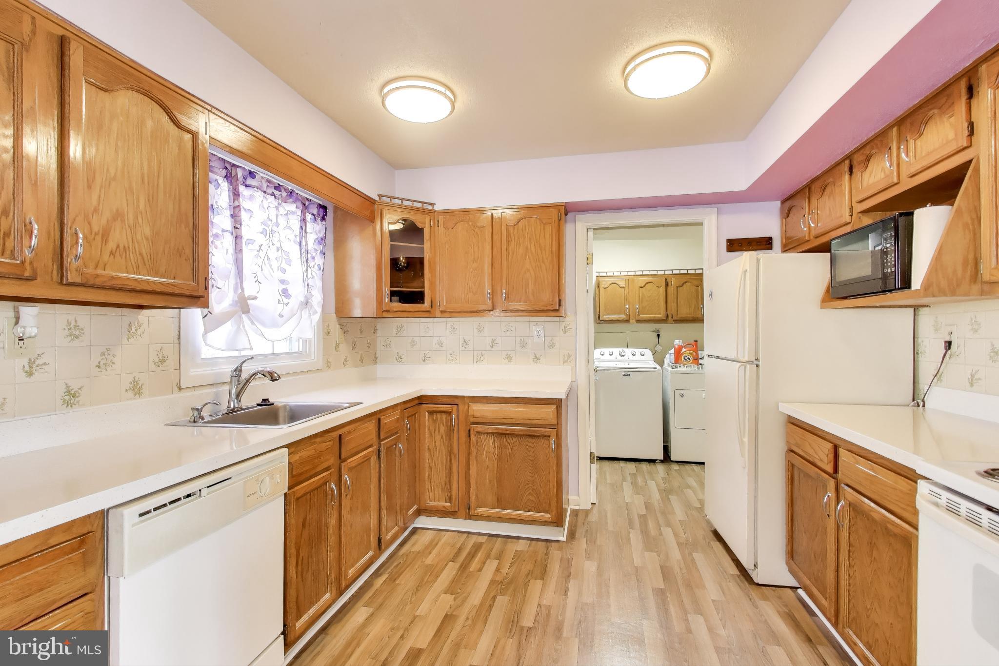 FOXHILL AT BELAIR - Residential