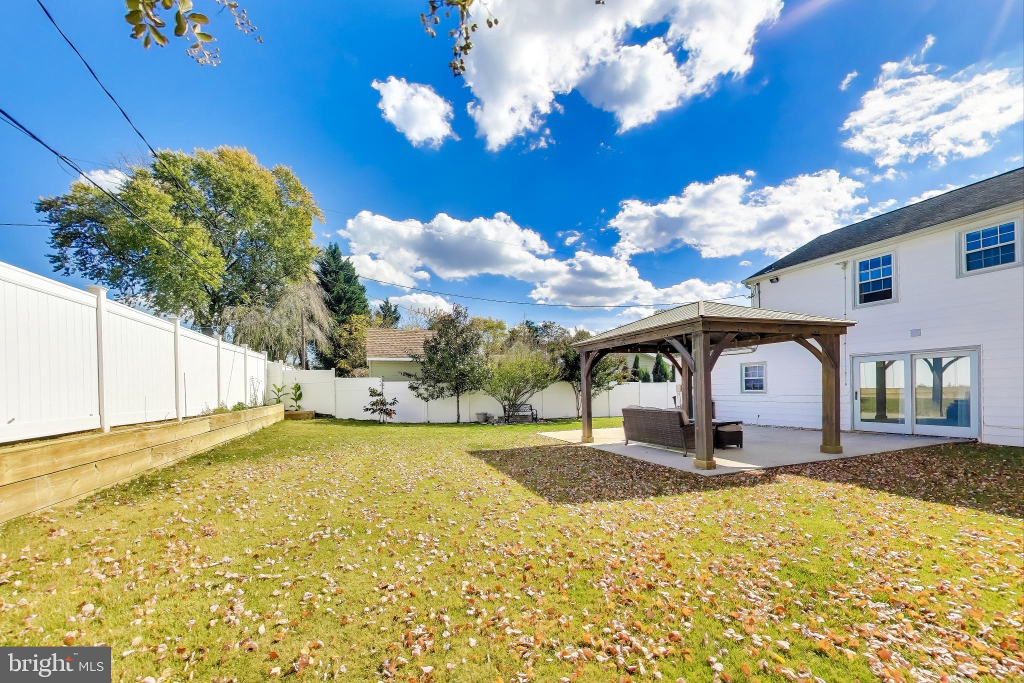 FOXHILL AT BELAIR - Residential