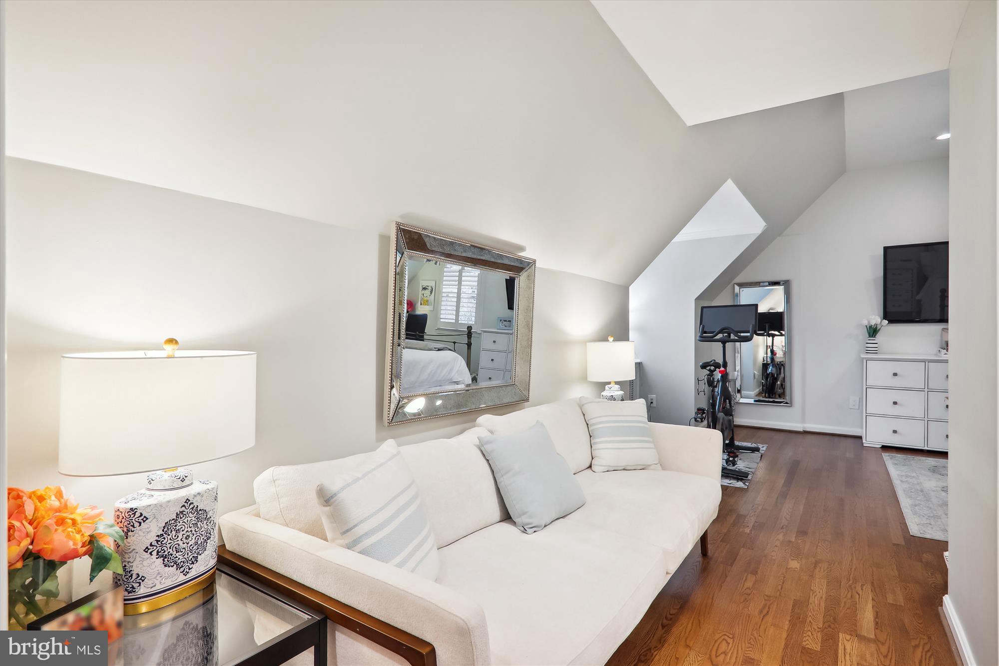 OLD FARM - Residential