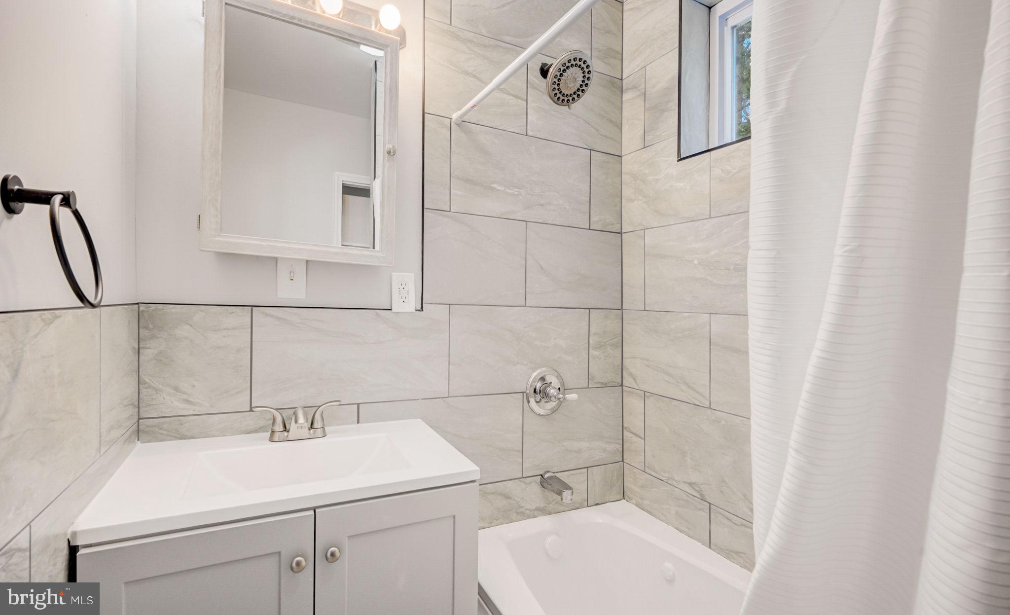 BRISTOL - Residential