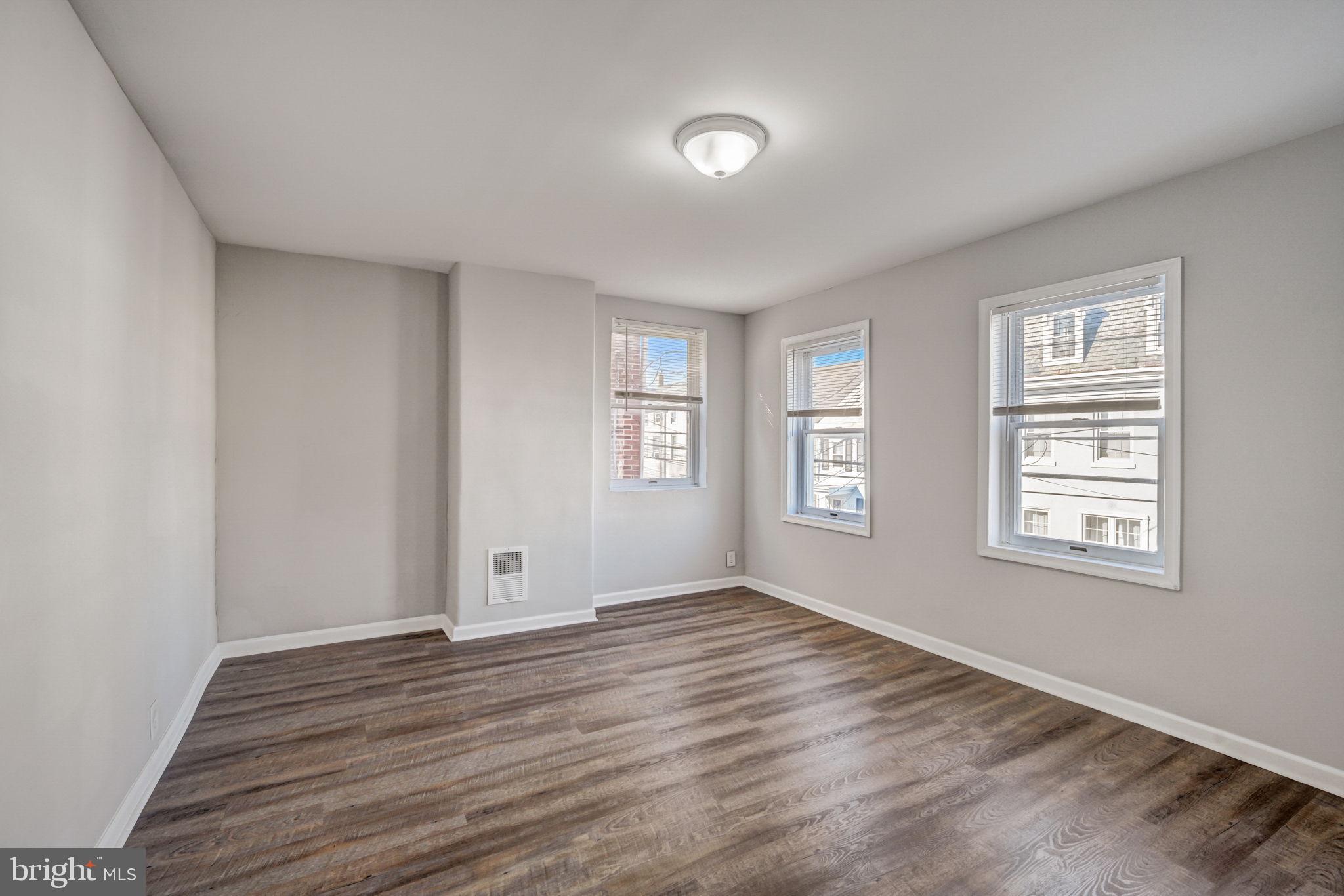 BRISTOL - Residential