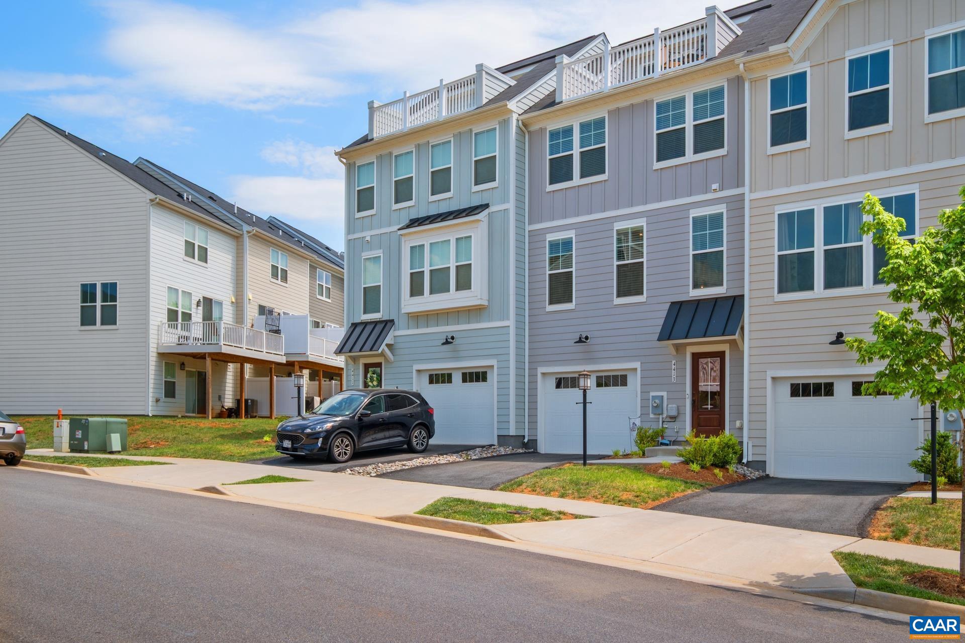 PLEASANT GREEN - Residential