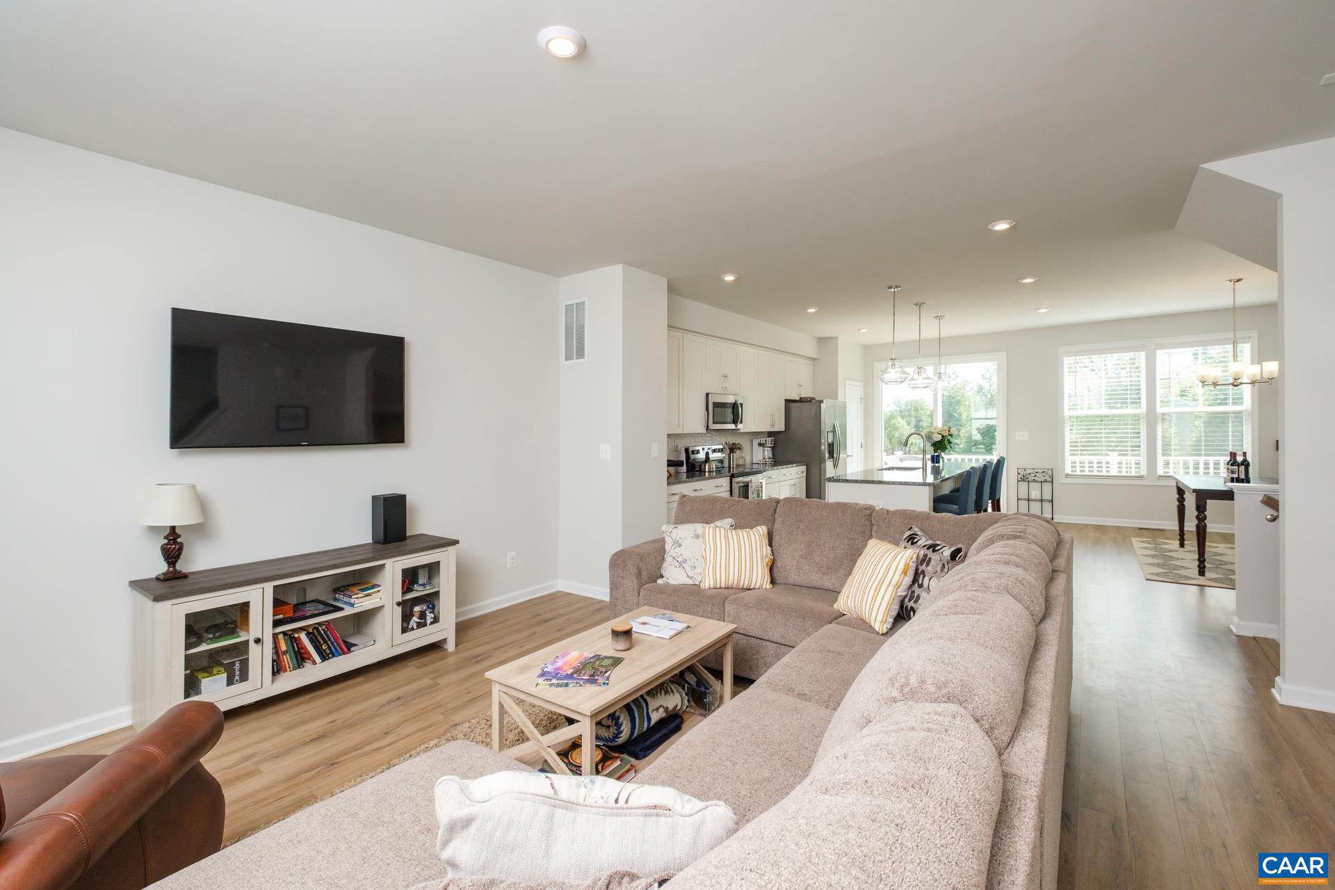 PLEASANT GREEN - Residential