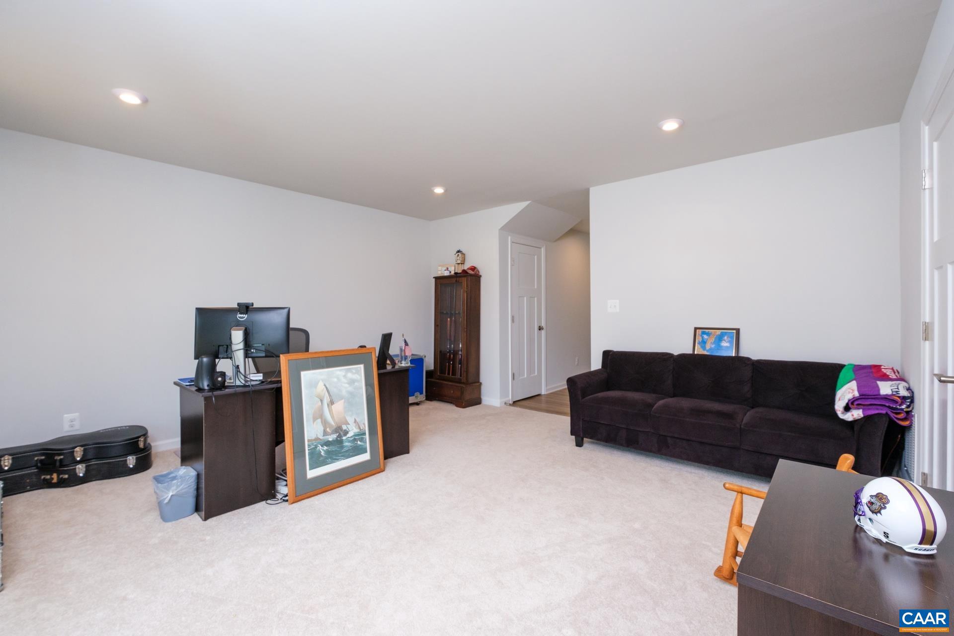 PLEASANT GREEN - Residential