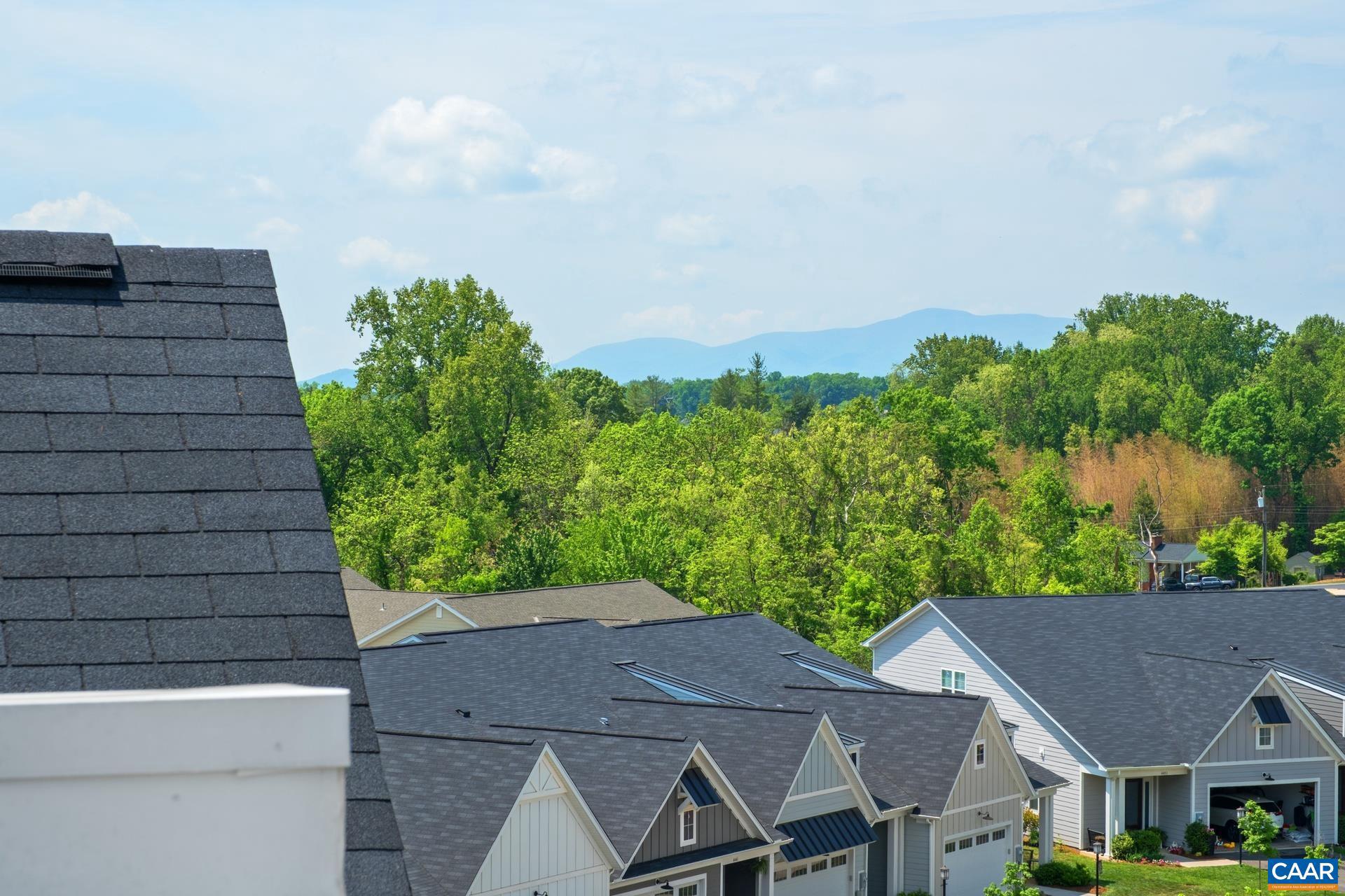 PLEASANT GREEN - Residential