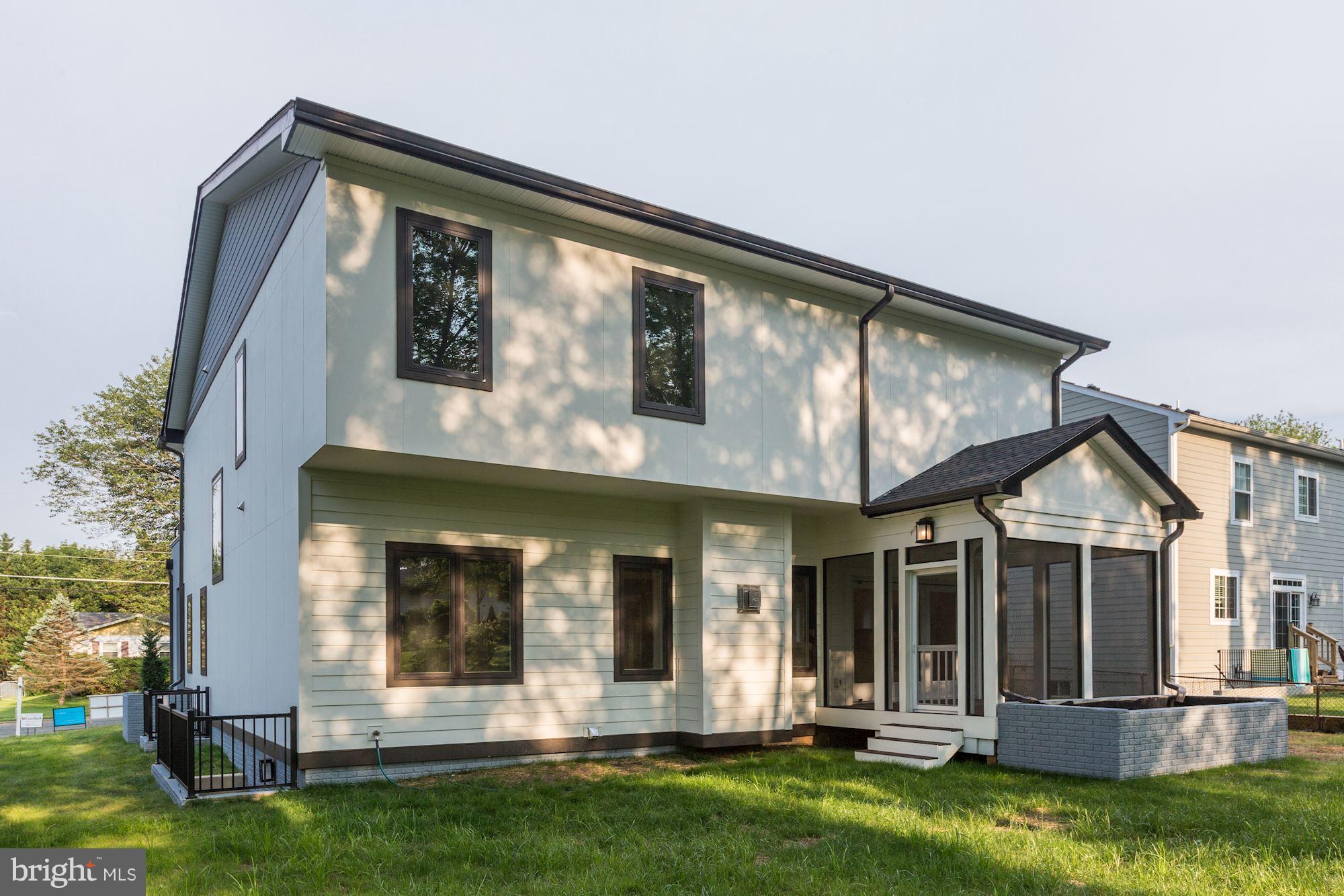 VIENNA WOODS - Residential