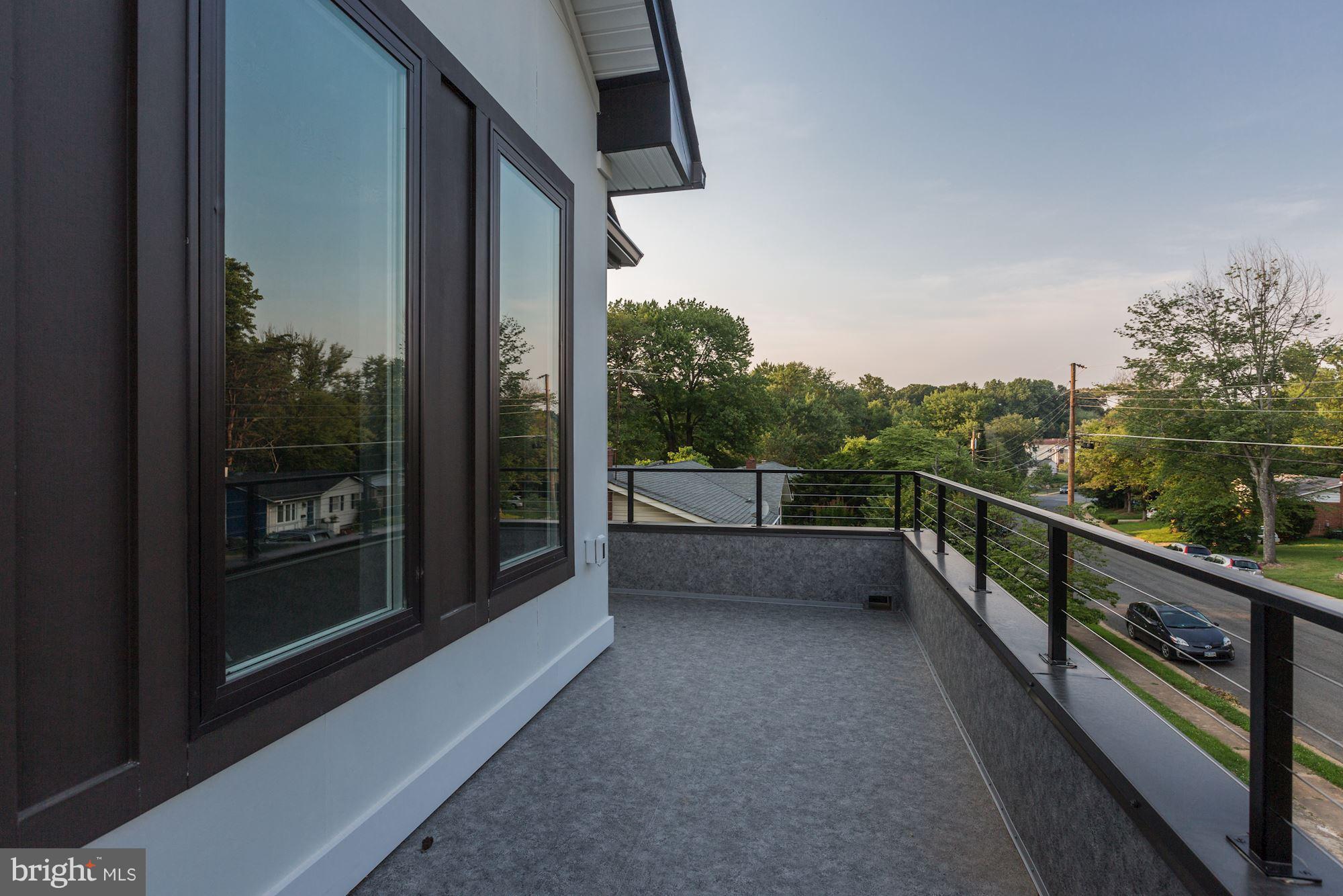 VIENNA WOODS - Residential