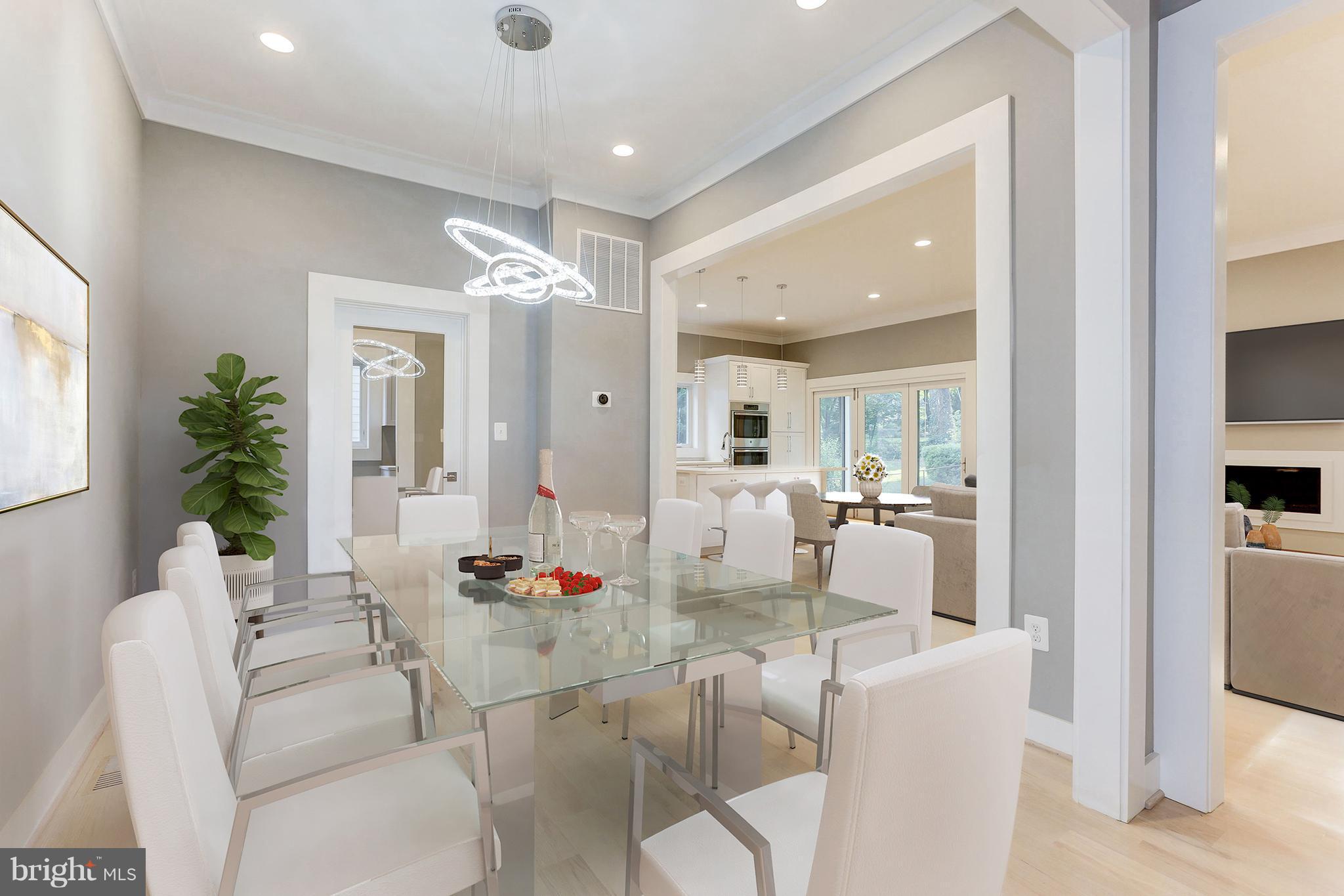 VIENNA WOODS - Residential