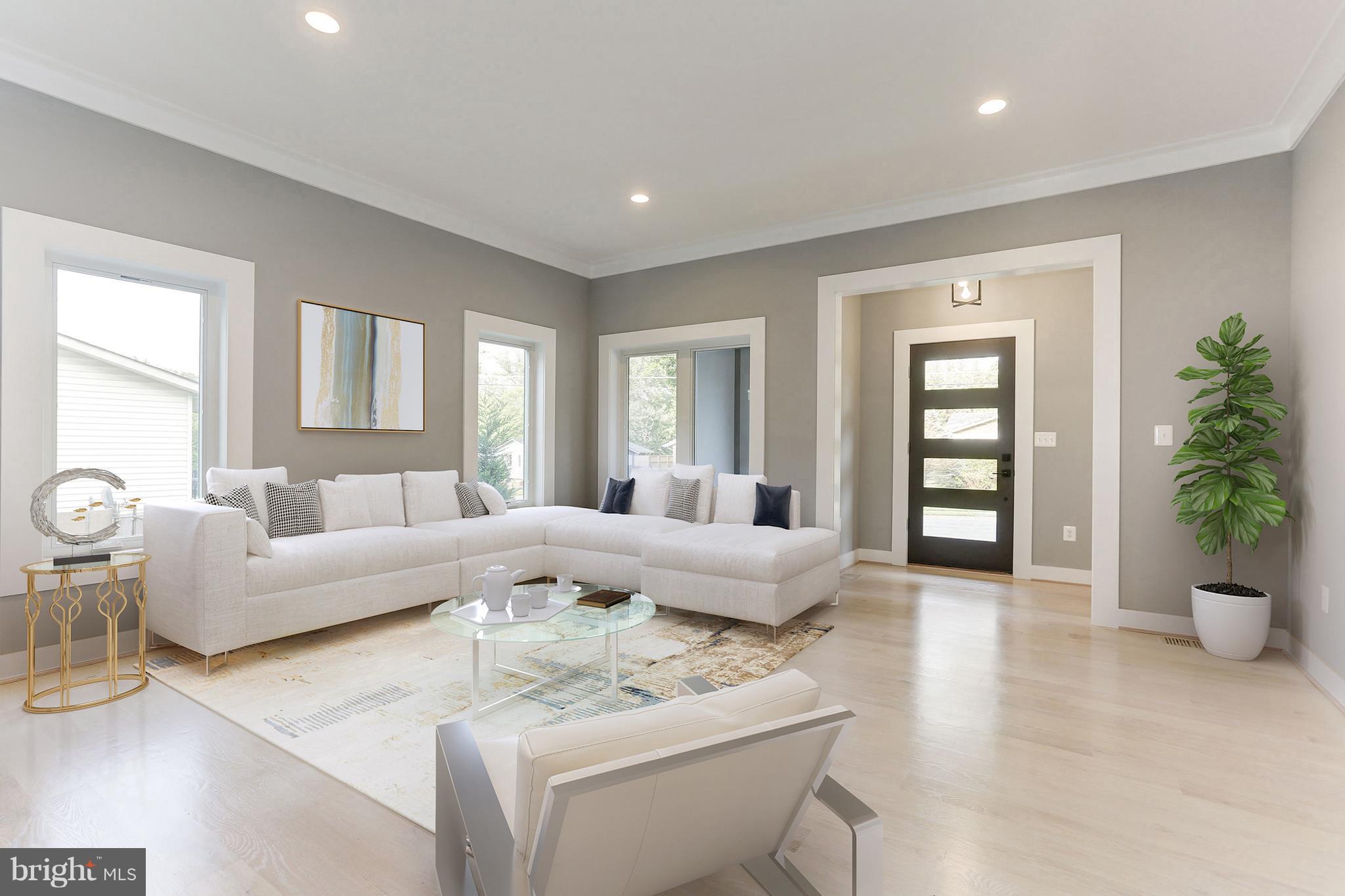 VIENNA WOODS - Residential