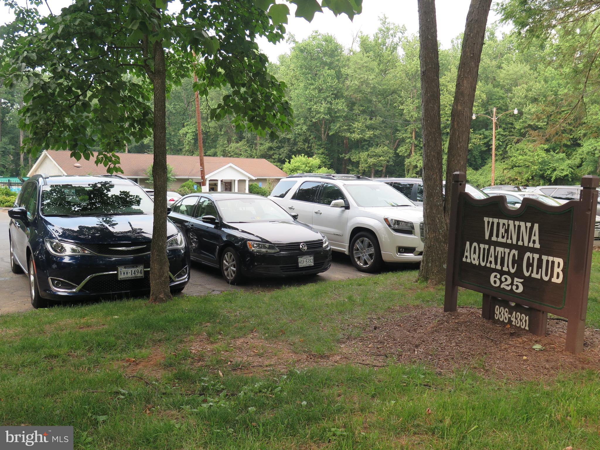 VIENNA WOODS - Residential