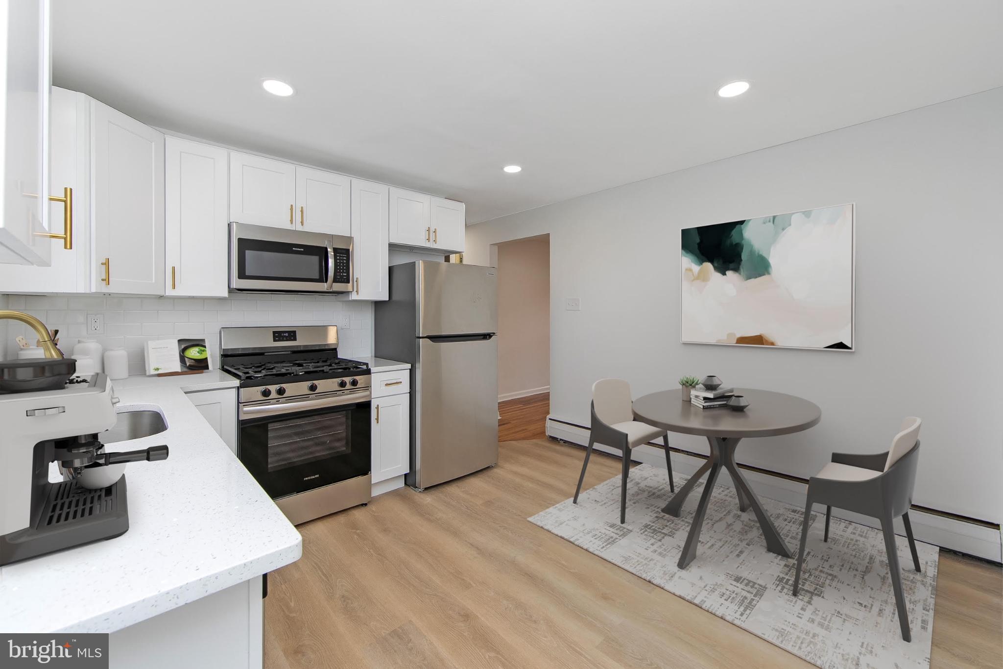 13 S BLACK HORSE PIKE 1B