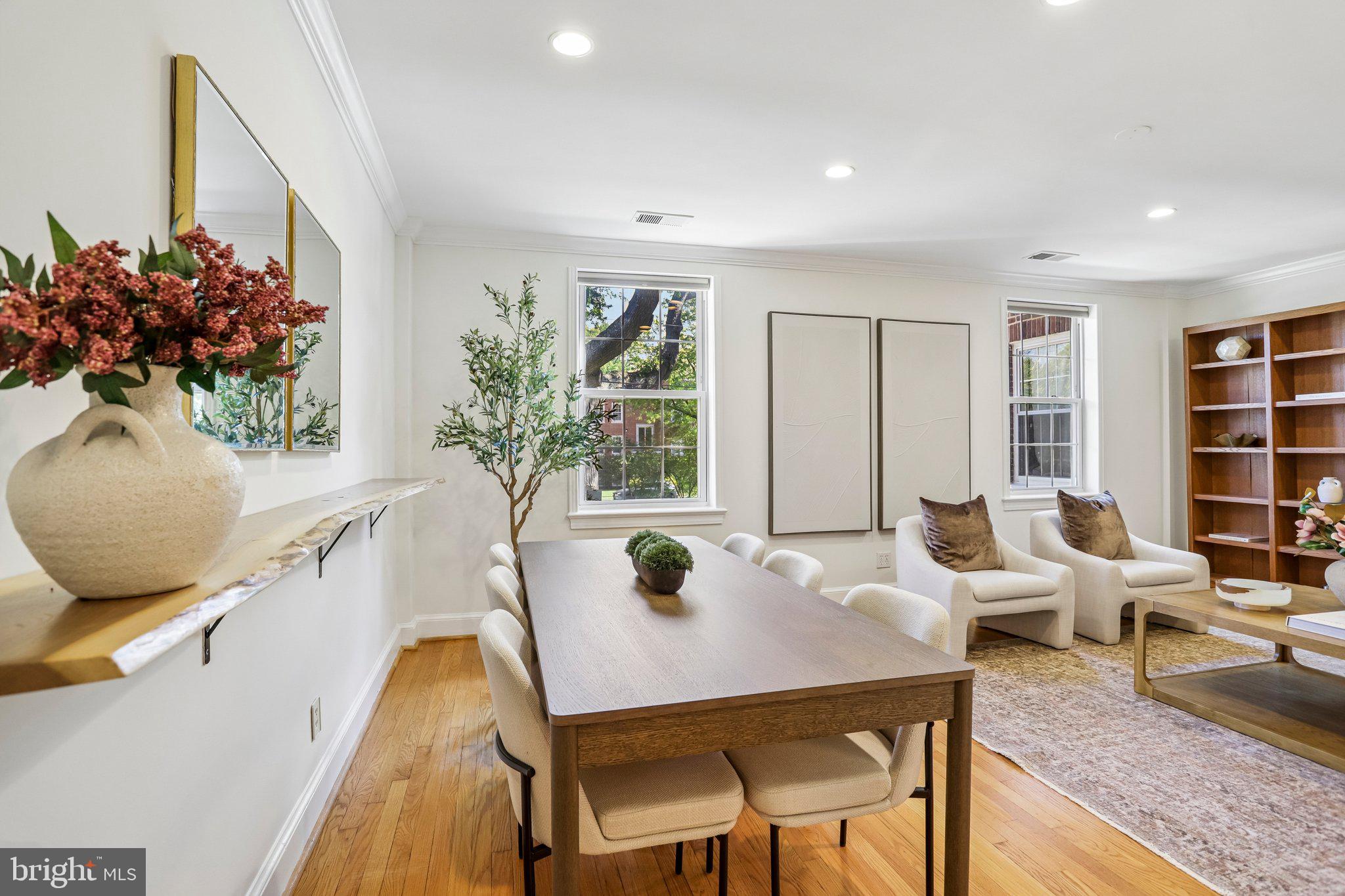 400 COMMONWEALTH AVENUE 203
