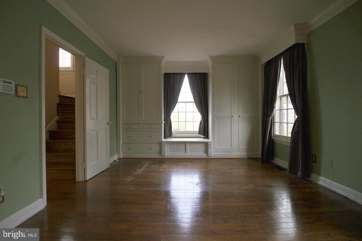 500 S FAIRFAX STREET
