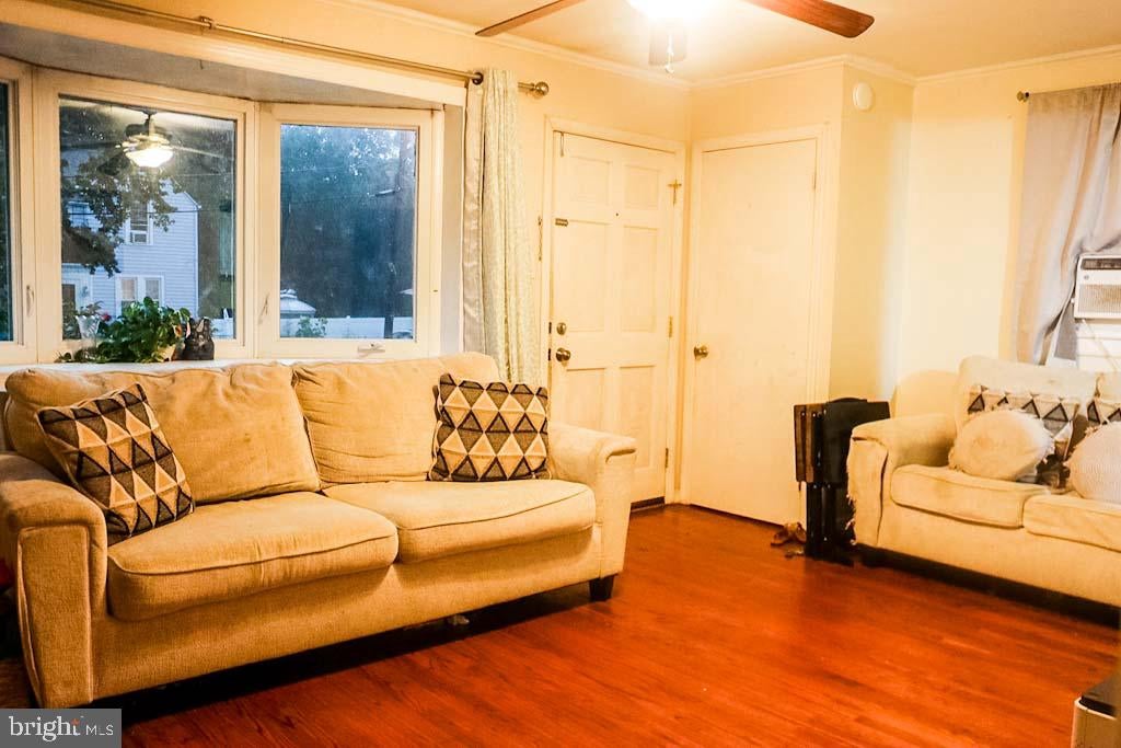 323 MOUNT VERNON AVENUE