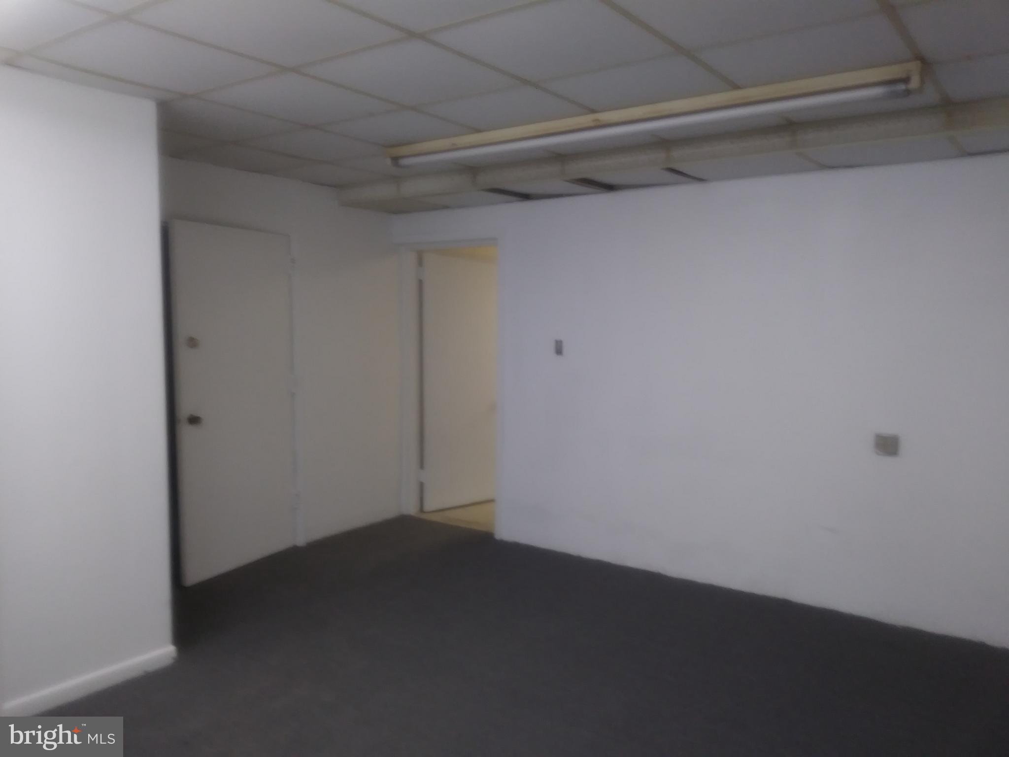 WEST CHEVERLY - Commercial Lease