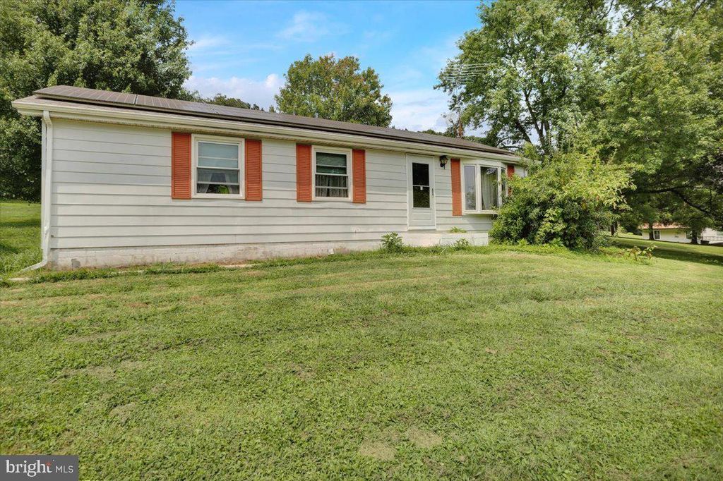 Photo of 996 VALLEY RD, QUARRYVILLE, PA 17566 (MLS # PALA2038676)