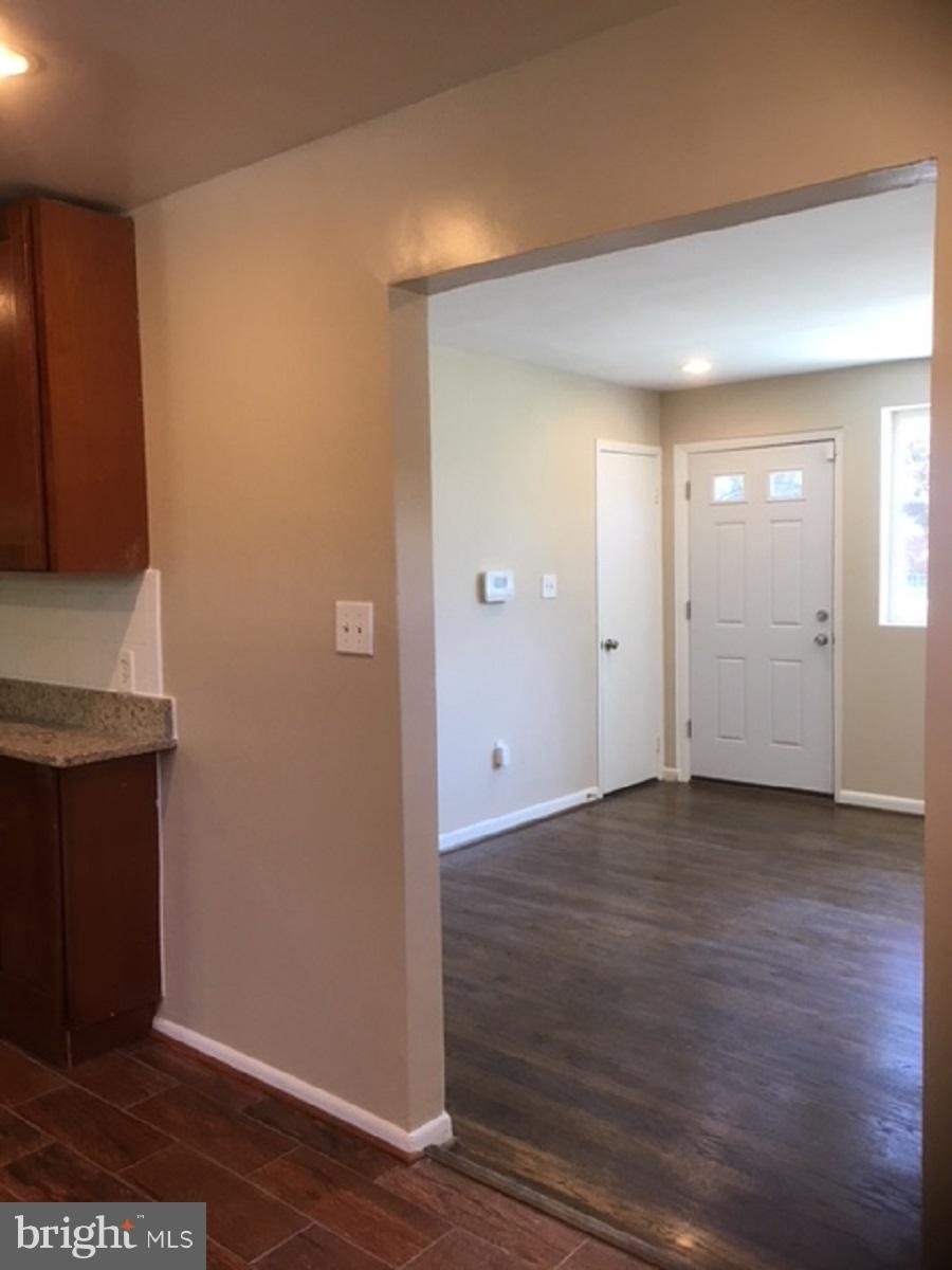 EAST COLUMBIA - Residential