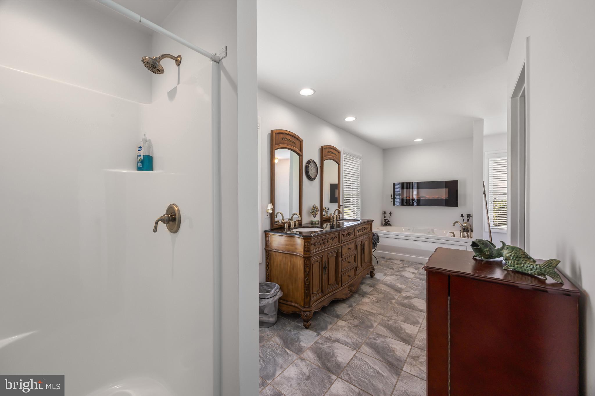 PROSPECT BAY - Residential