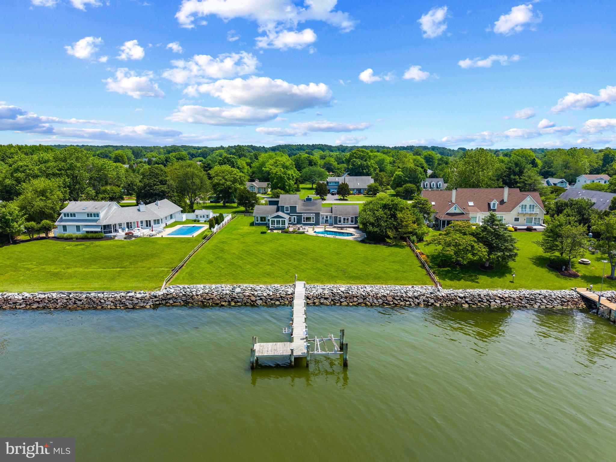 211 PROSPECT BAY DRIVE W