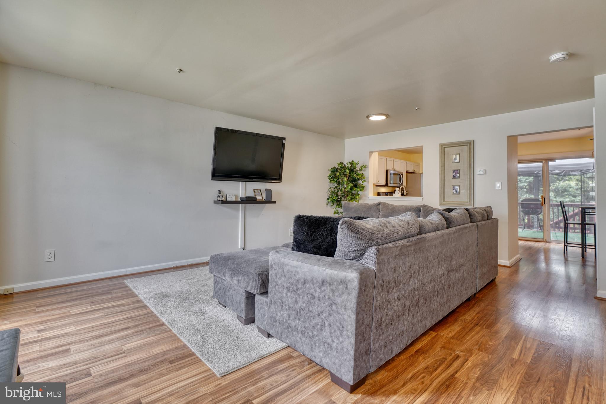 ROLLING VIEW GREEN - Residential