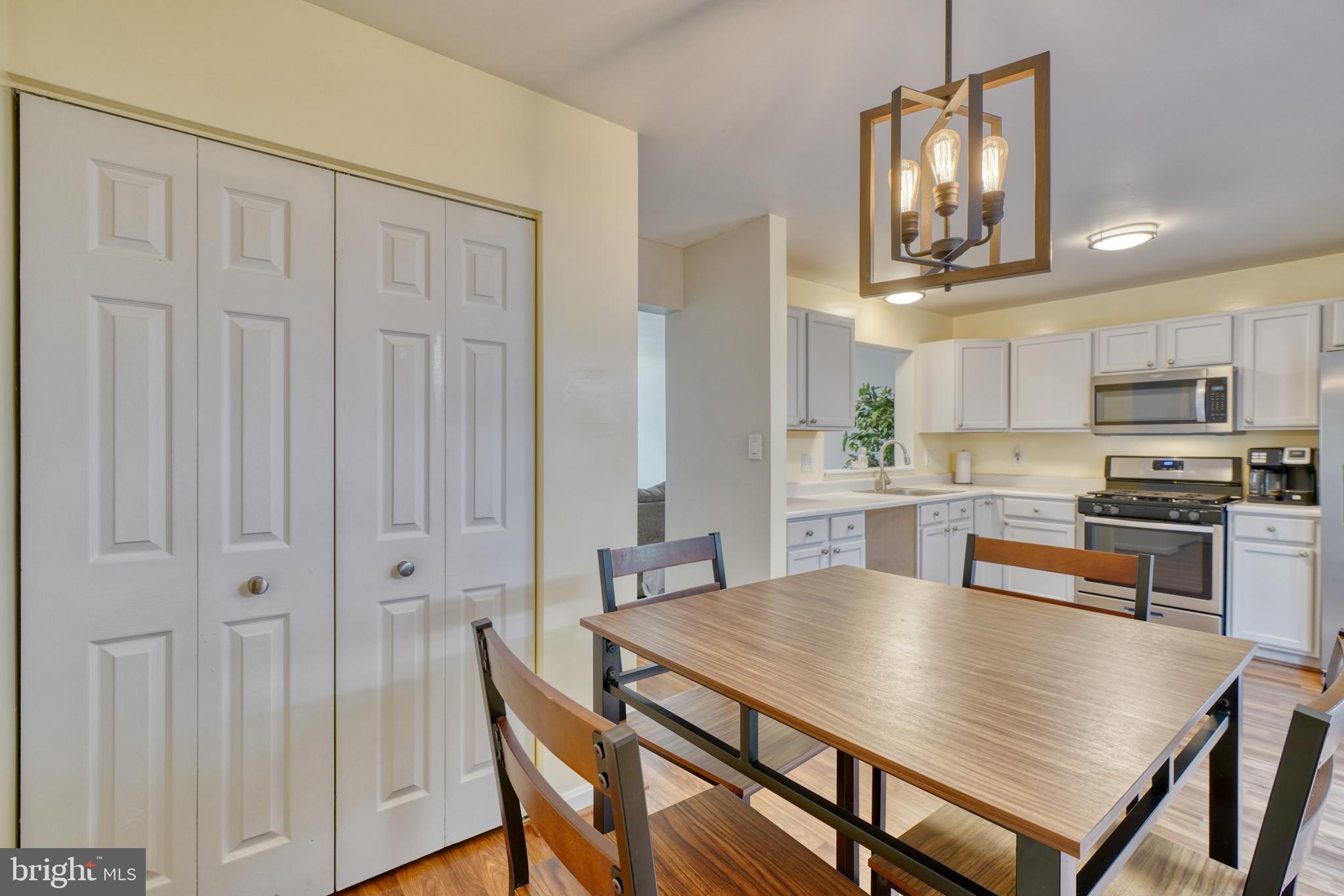 ROLLING VIEW GREEN - Residential