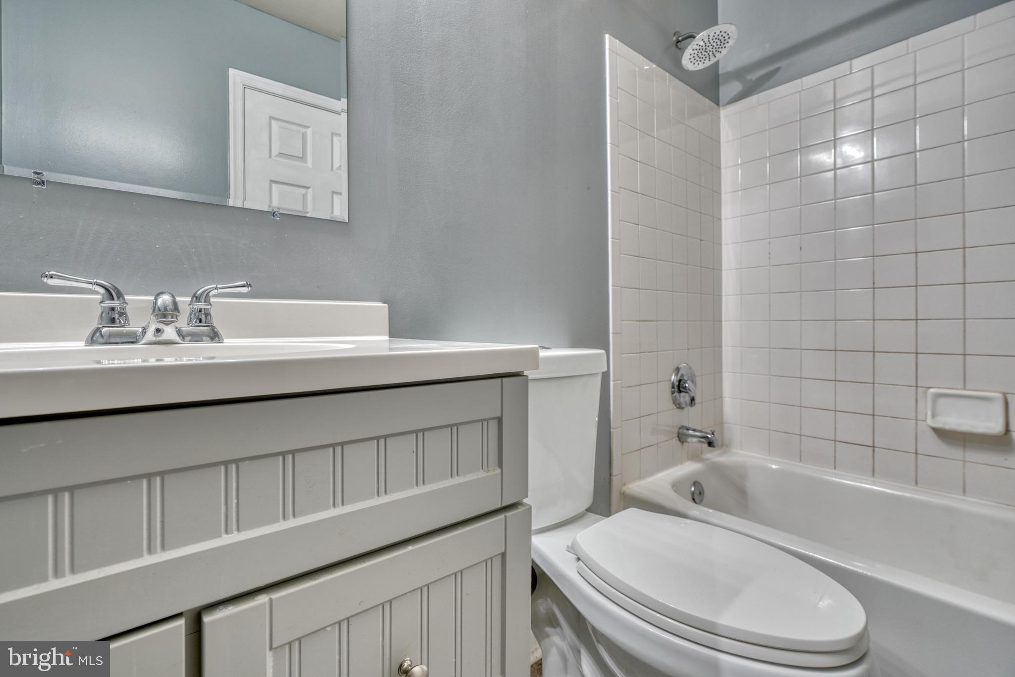 ROLLING VIEW GREEN - Residential