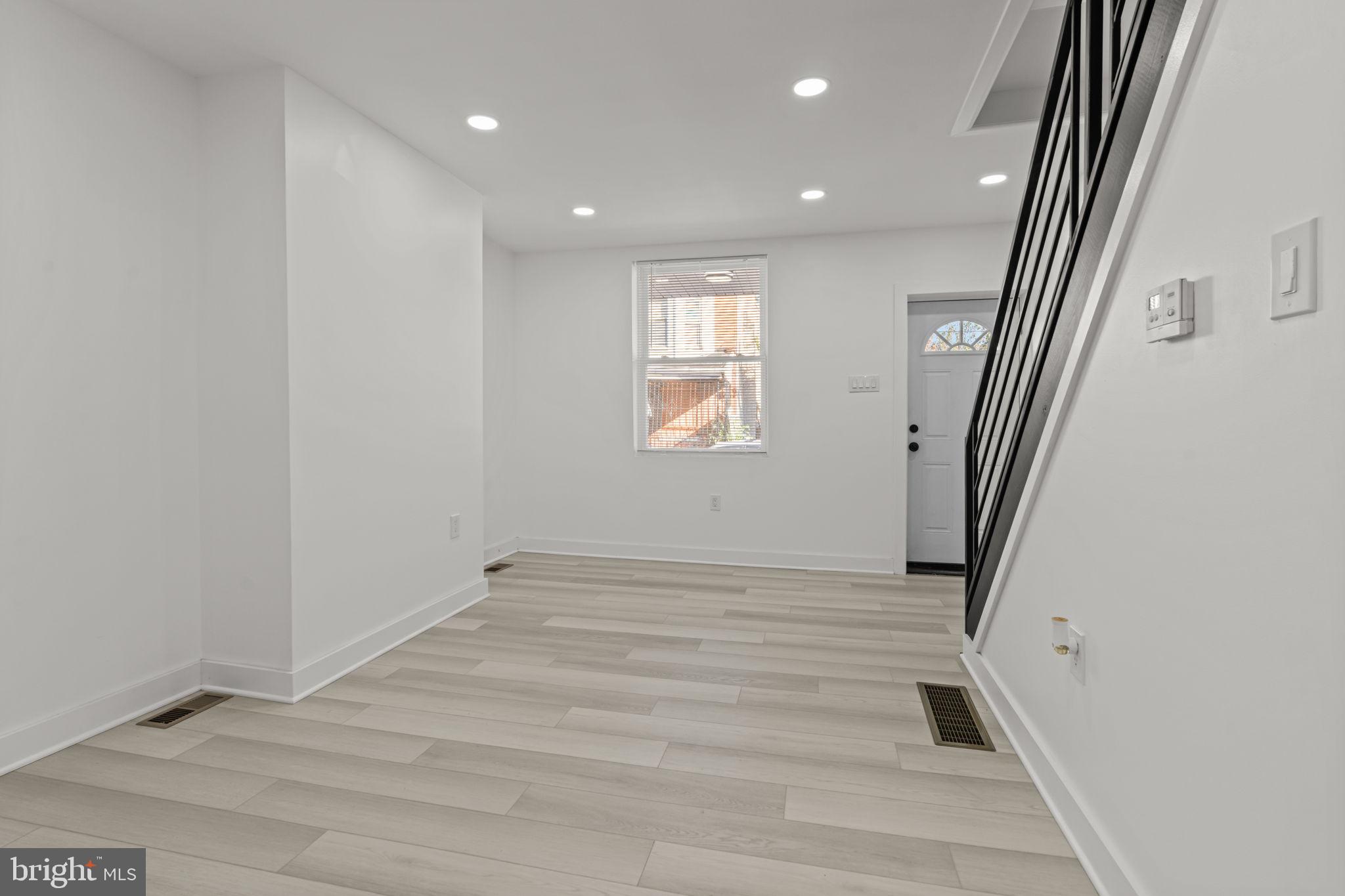 HARROWGATE - Residential