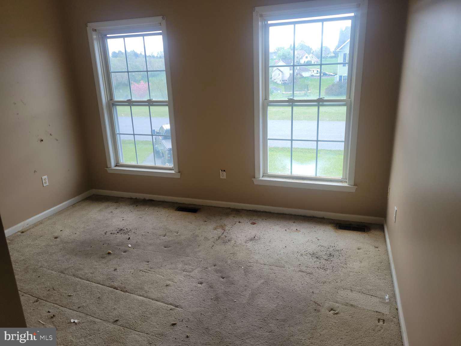 WINDSOR MANOR - Residential