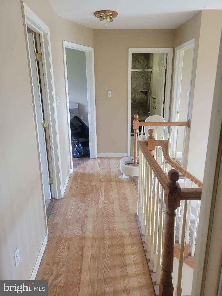 WINDSOR MANOR - Residential