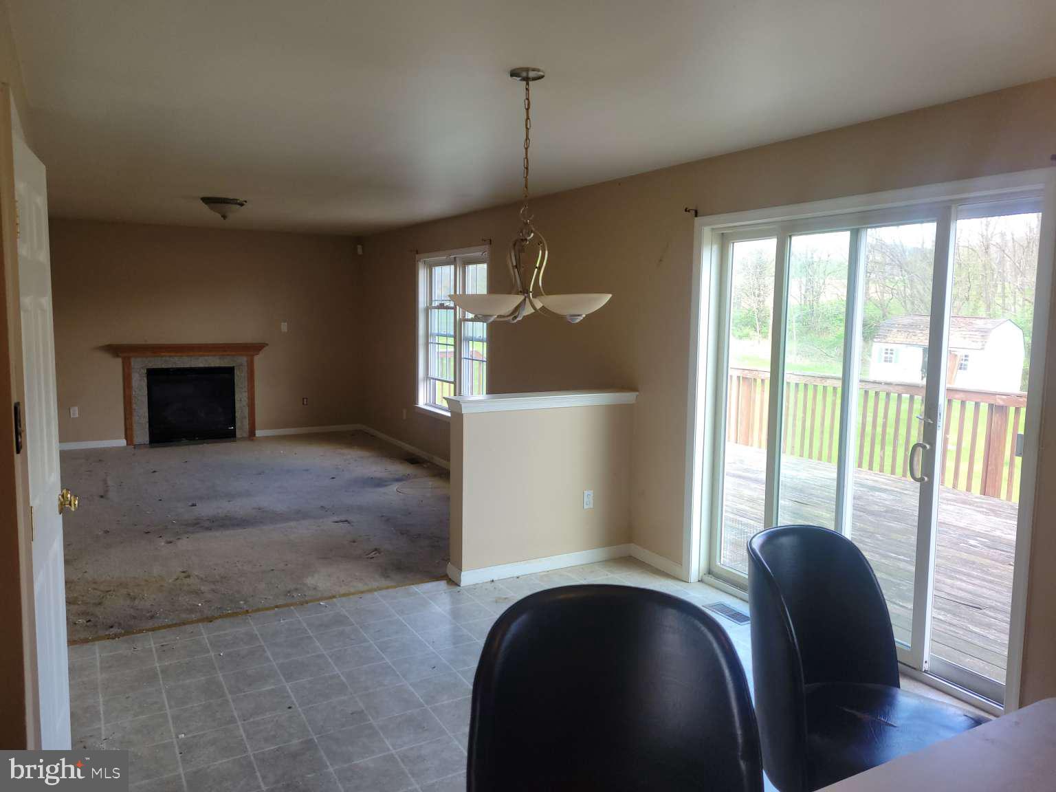 WINDSOR MANOR - Residential