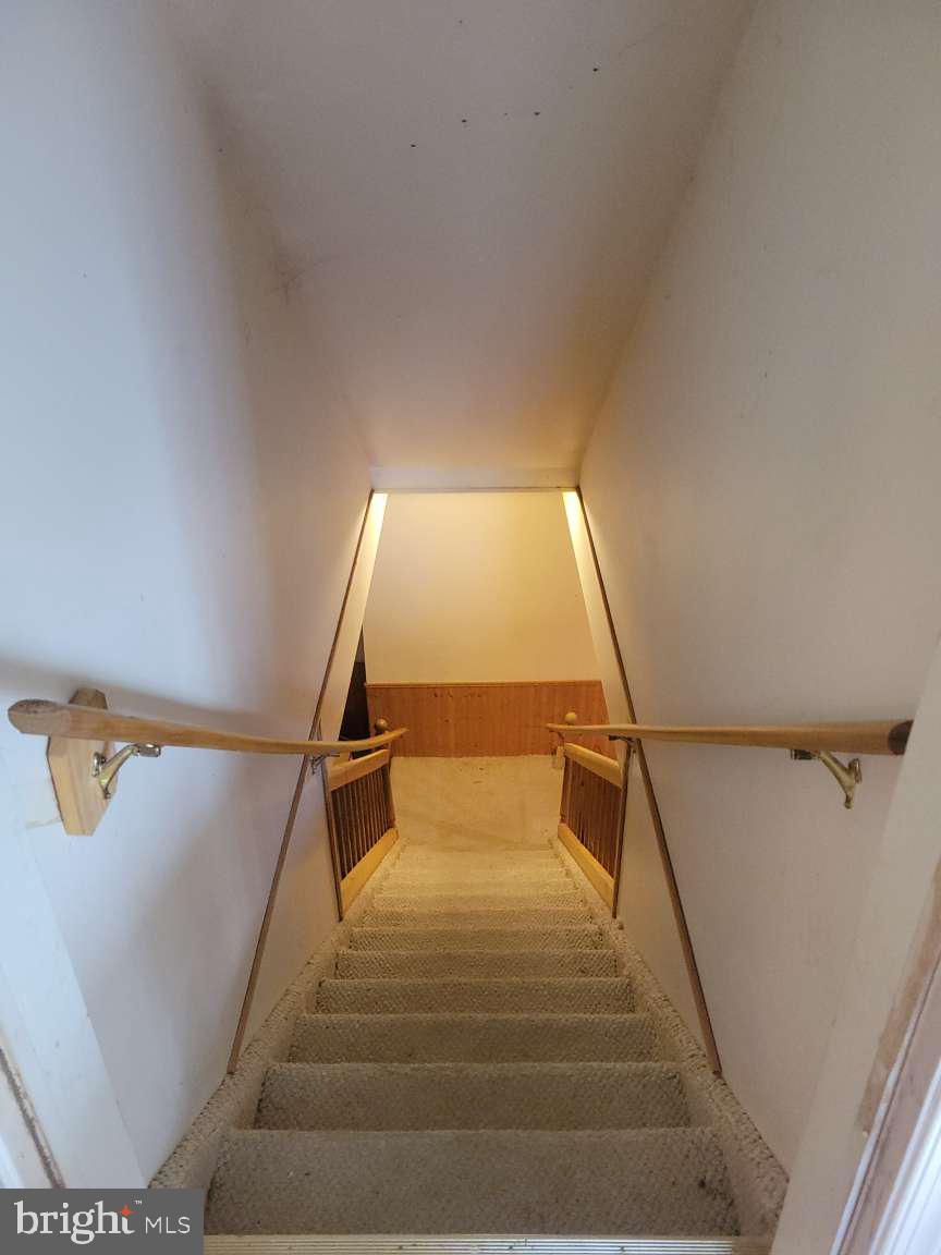 WINDSOR MANOR - Residential