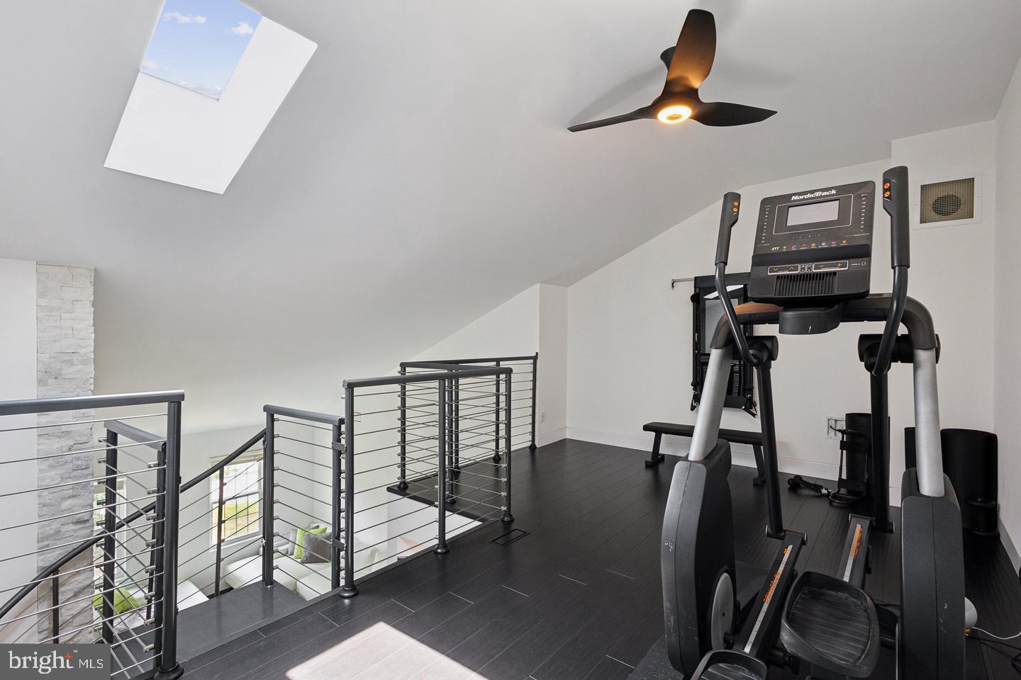 TREVOR HOUSE - Residential Lease