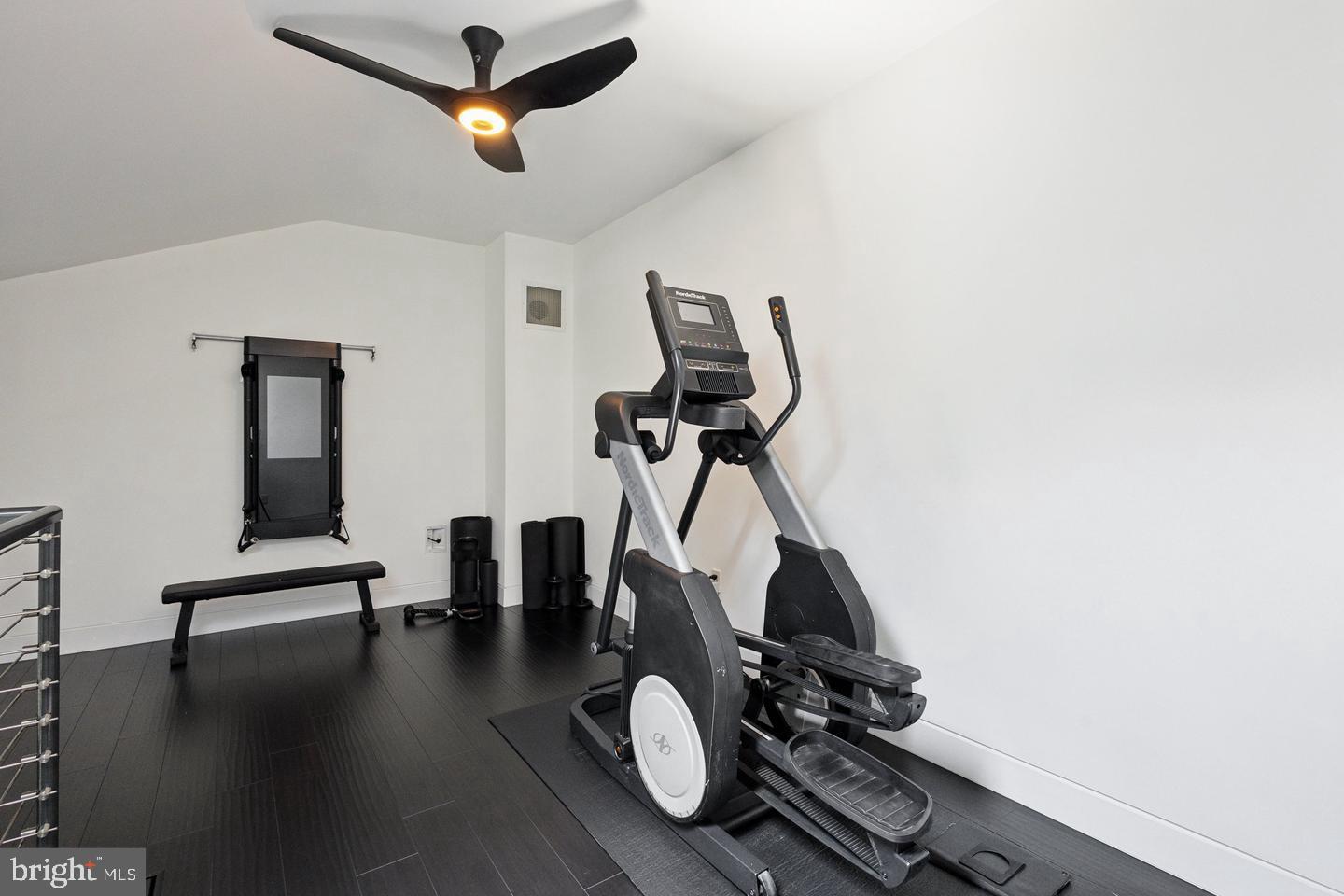 TREVOR HOUSE - Residential Lease