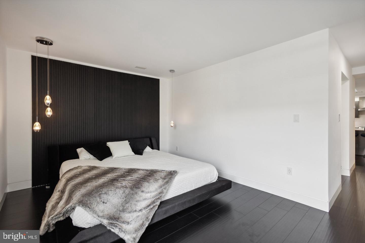 TREVOR HOUSE - Residential Lease