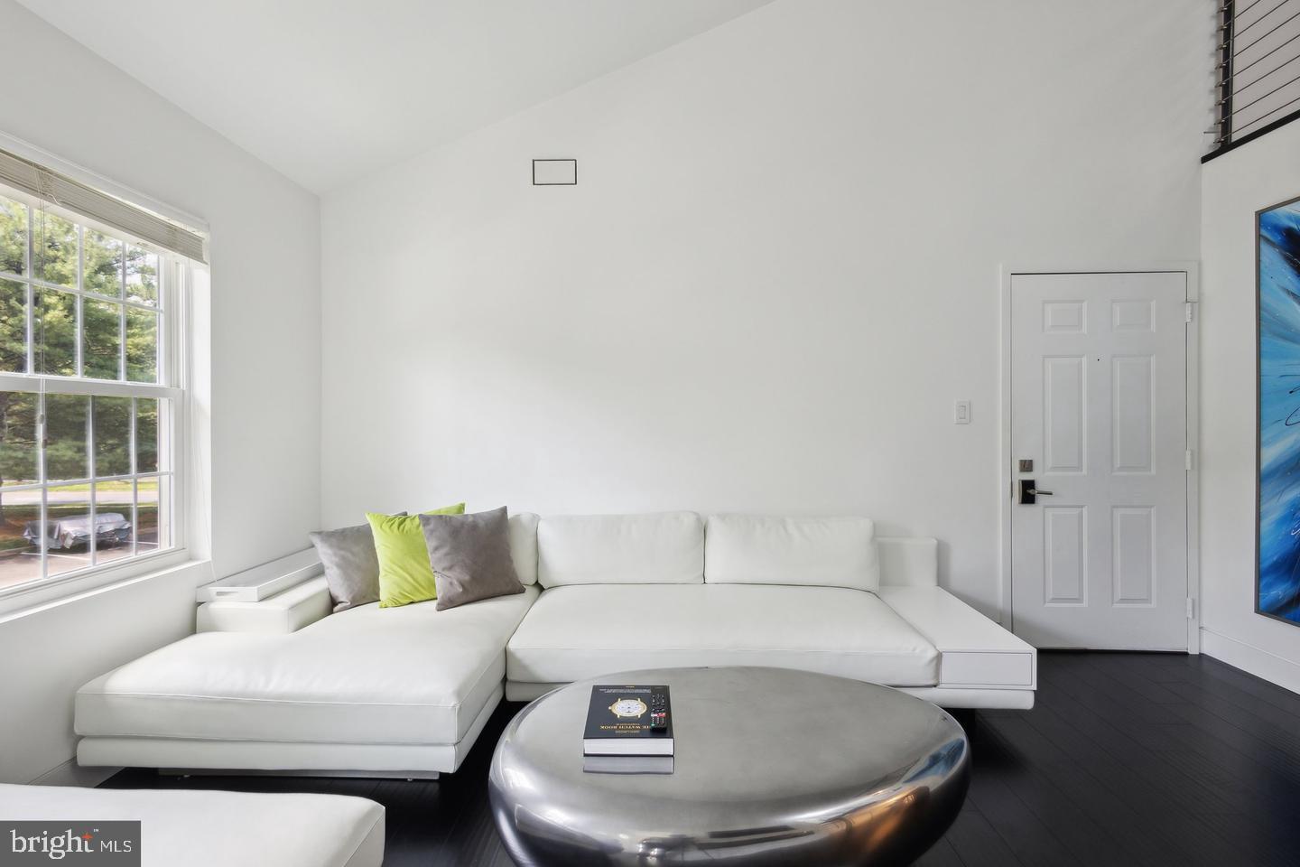 TREVOR HOUSE - Residential Lease