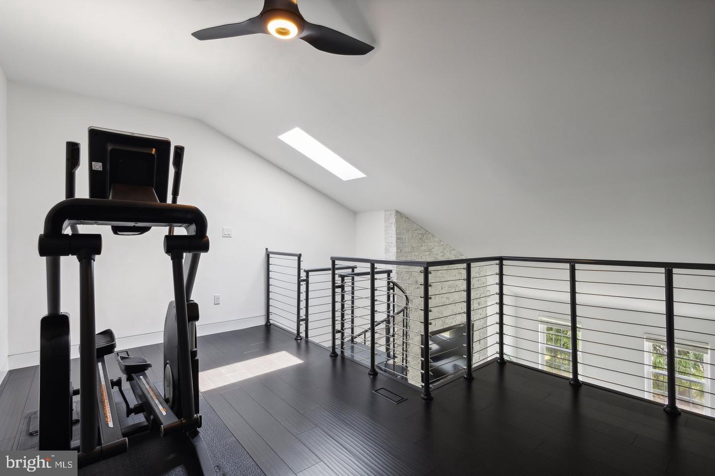 TREVOR HOUSE - Residential Lease