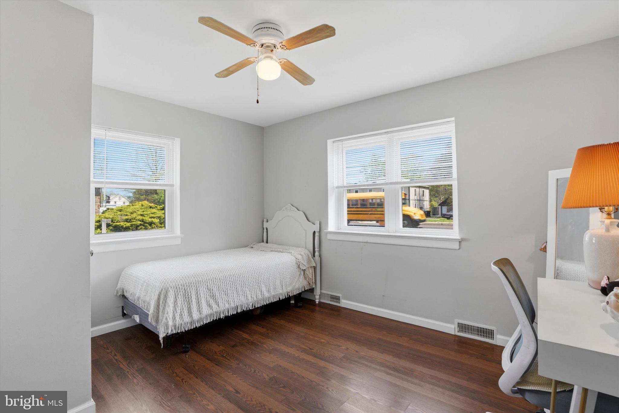 NORTH PENN CROSSIN - Residential
